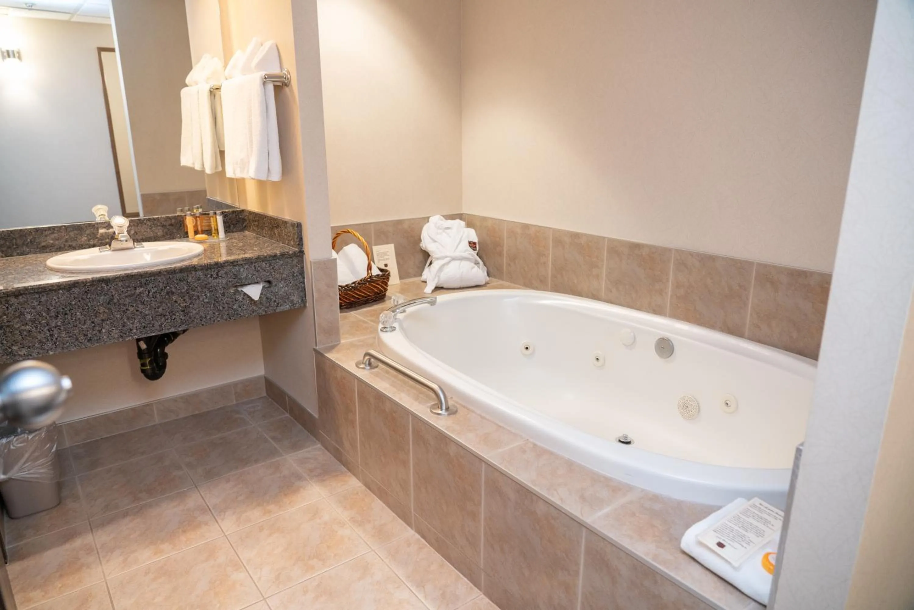 Bathroom in The Rundlestone Lodge