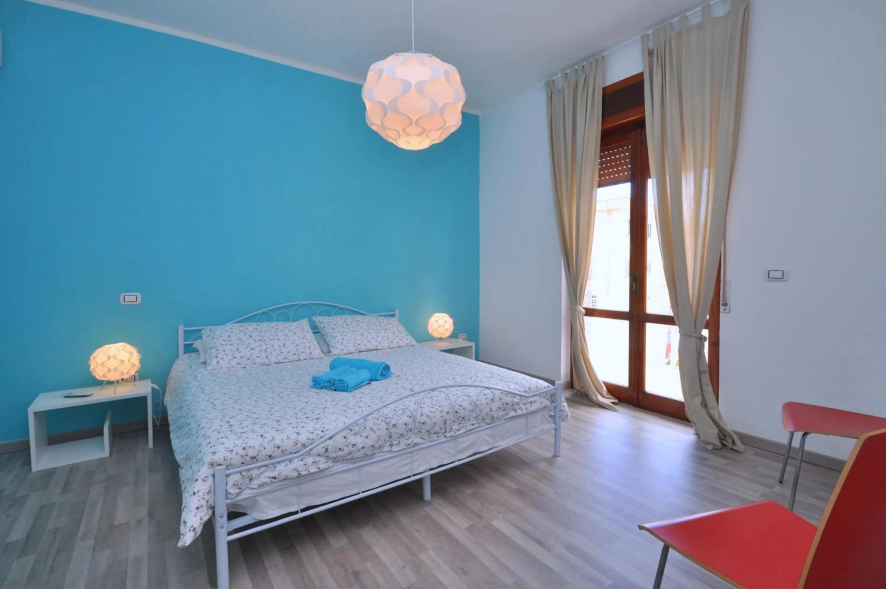 Facade/entrance, Bed in Casa Venere