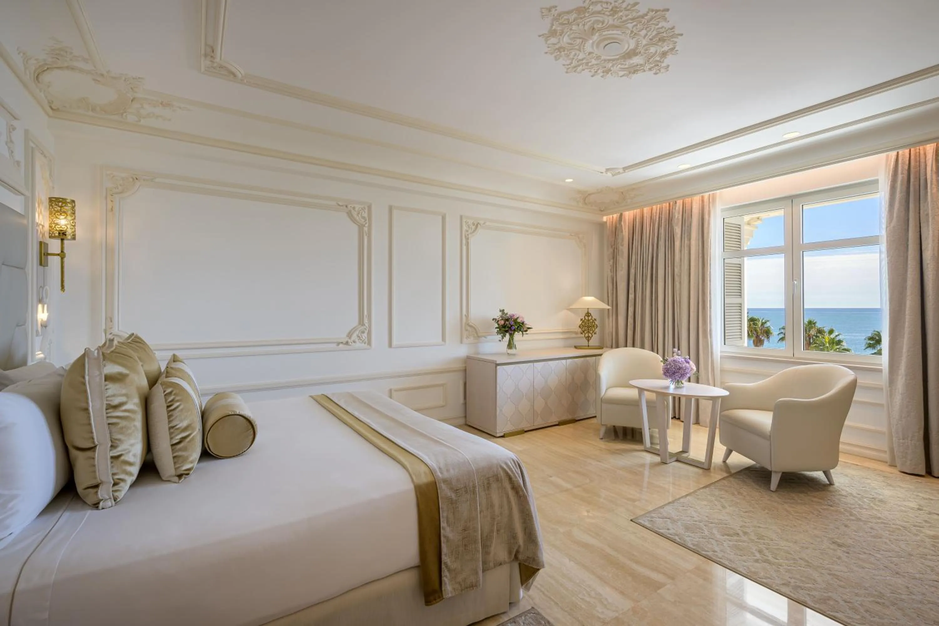 Bedroom, Bed in Gran Hotel Miramar GL
