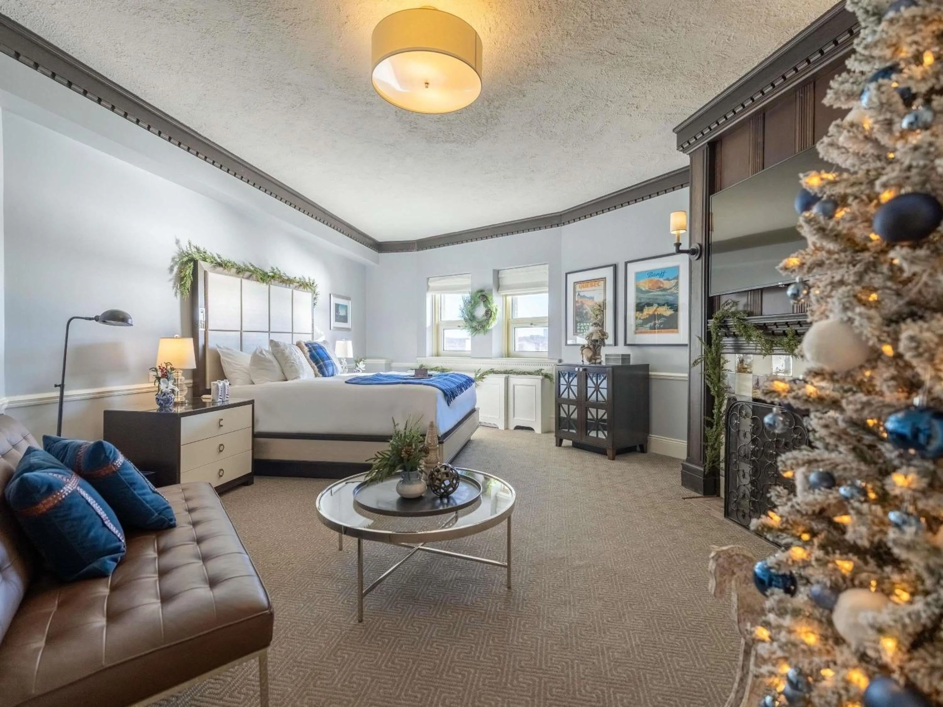 Bedroom in Fairmont Le Chateau Frontenac