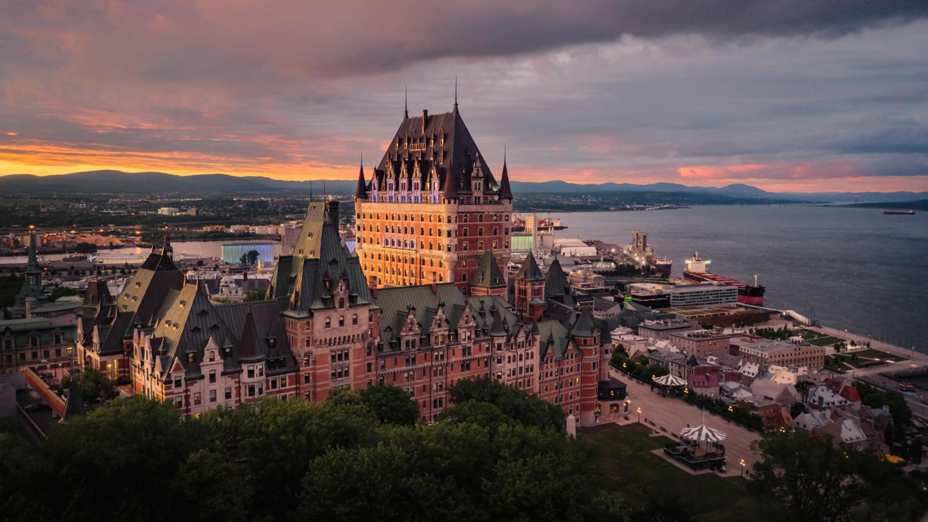 Property building in Fairmont Le Chateau Frontenac