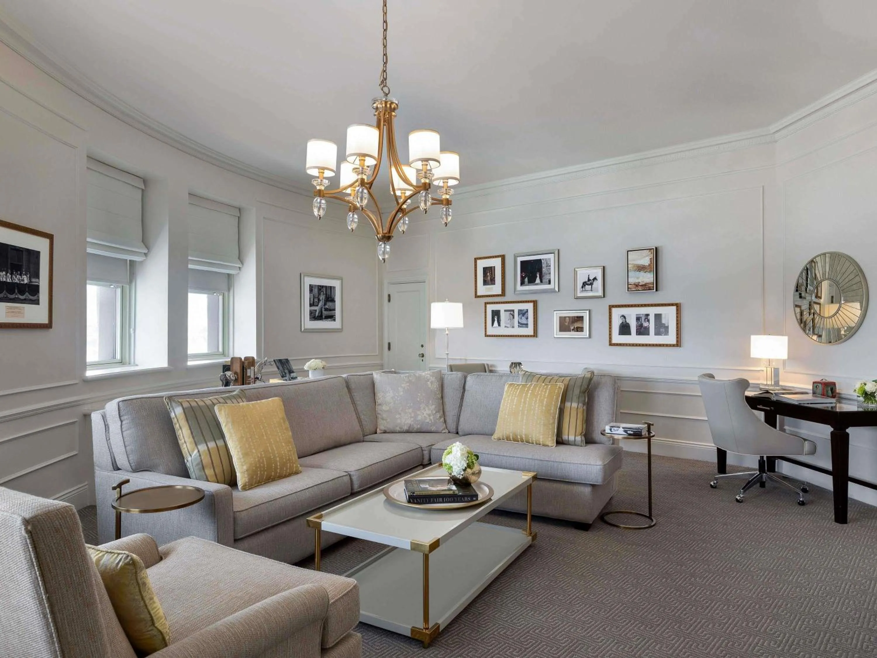 Bedroom in Fairmont Le Chateau Frontenac