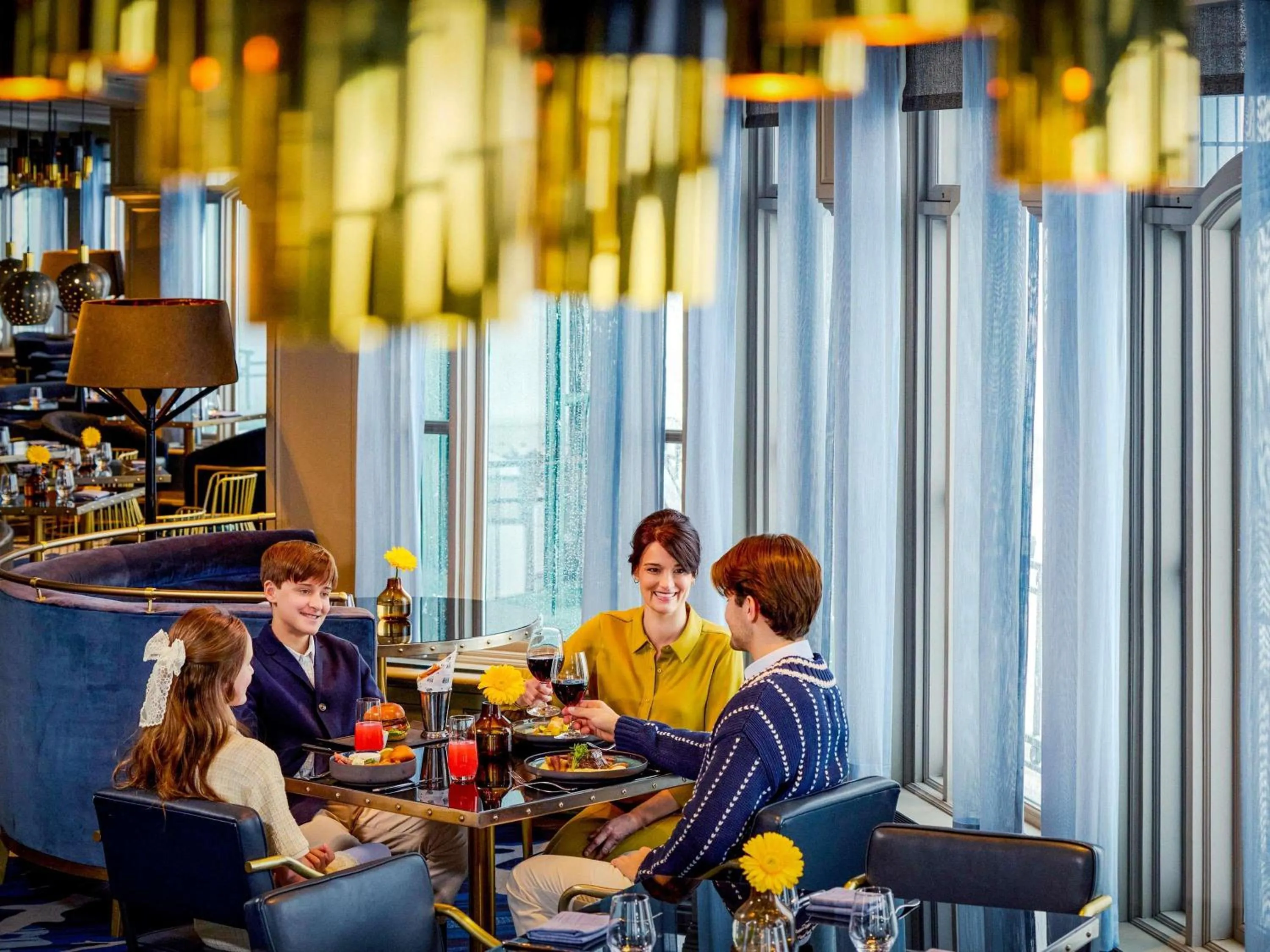 Restaurant/places to eat in Fairmont Le Chateau Frontenac