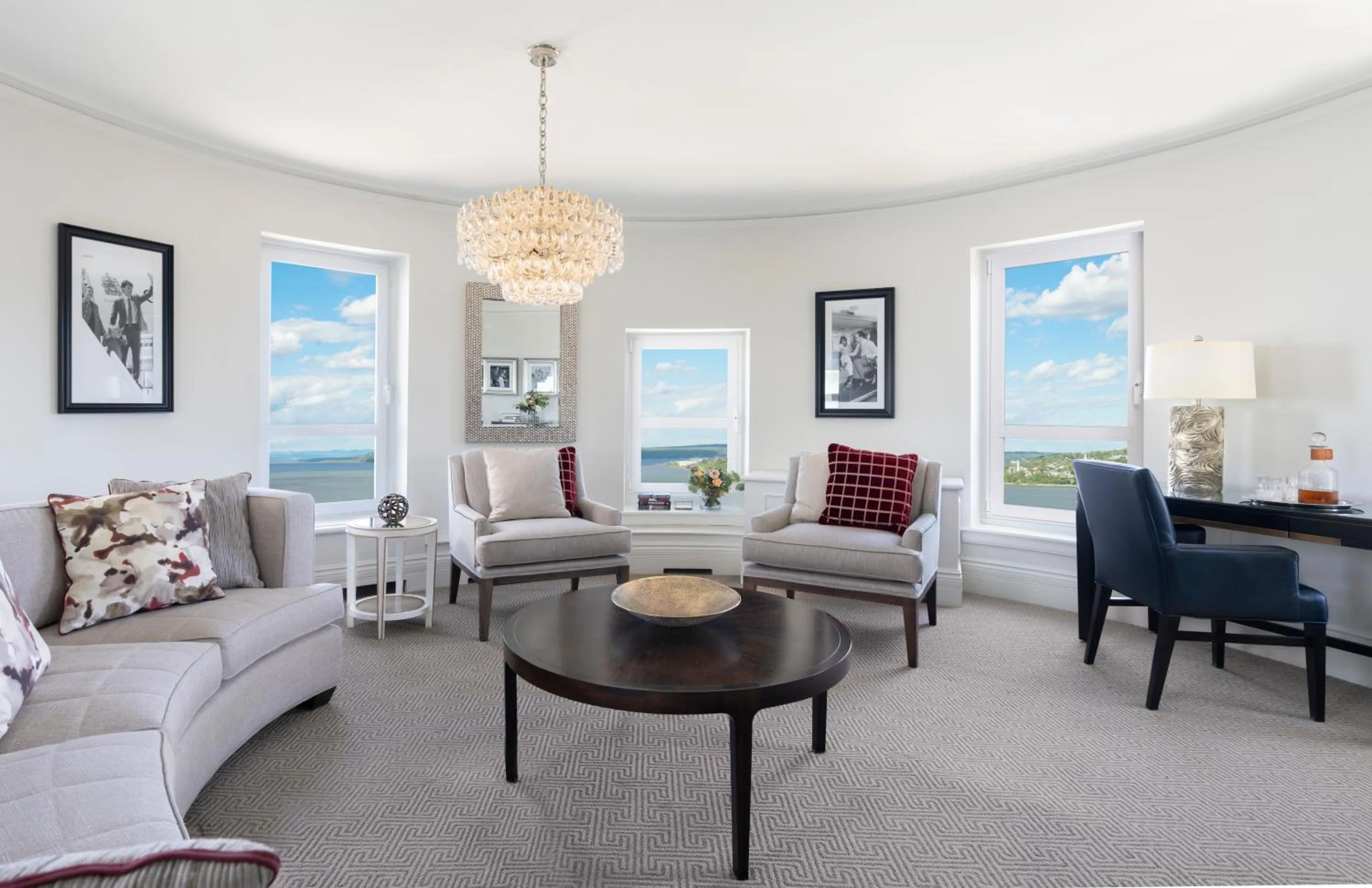 Living room in Fairmont Le Chateau Frontenac