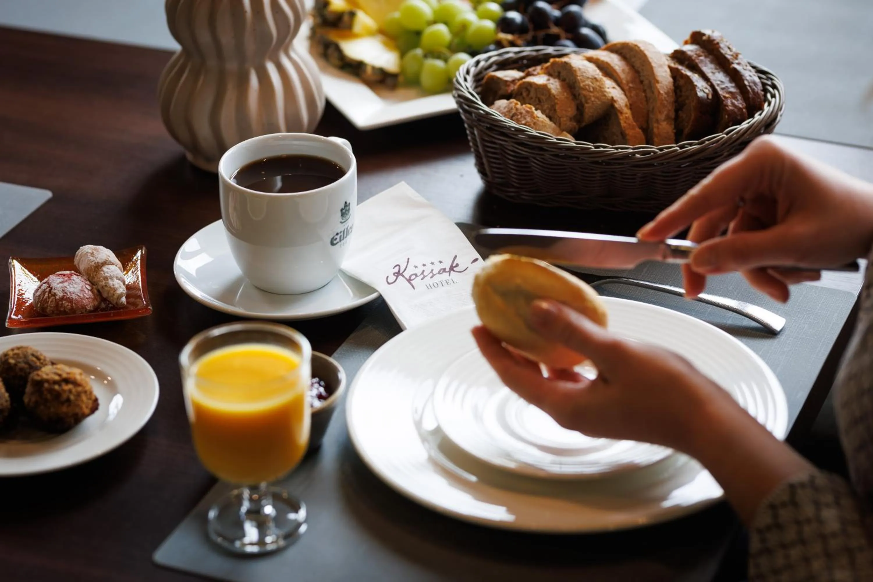 People in Hotel Kossak