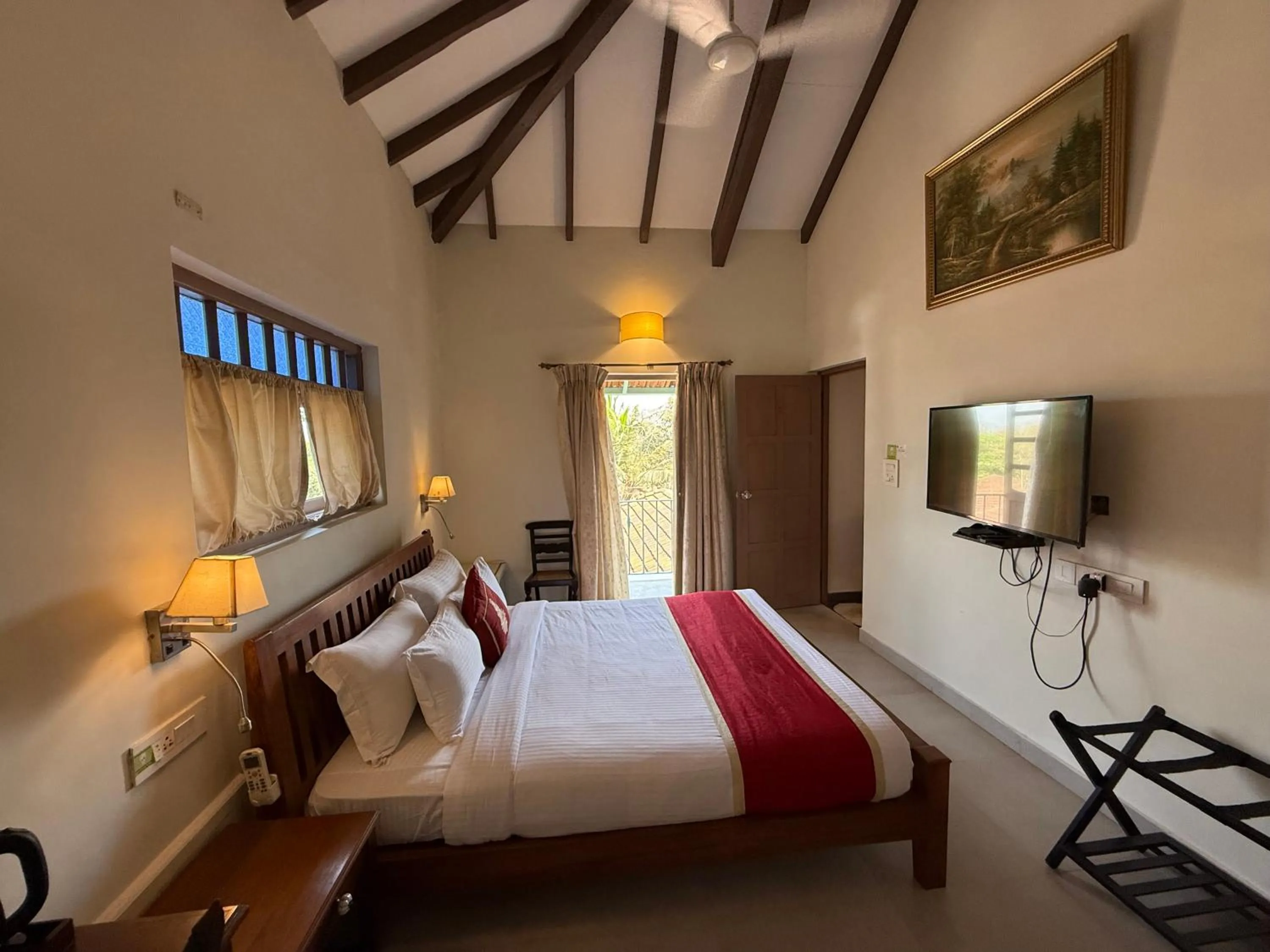 Bedroom, Bed in Lar Amorosa Boutique Hotel - Goa