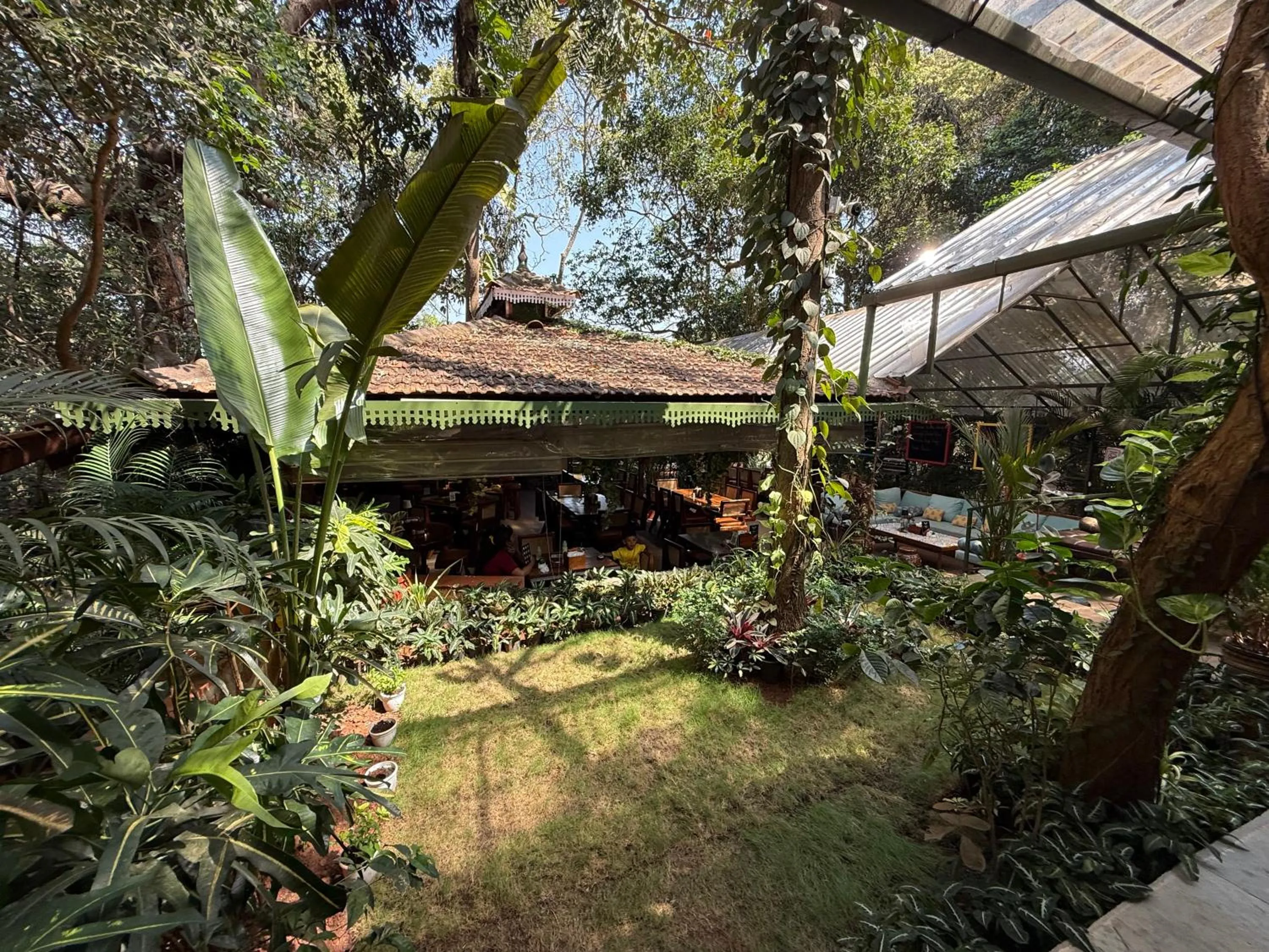 Garden view in Lar Amorosa Boutique Hotel - Goa