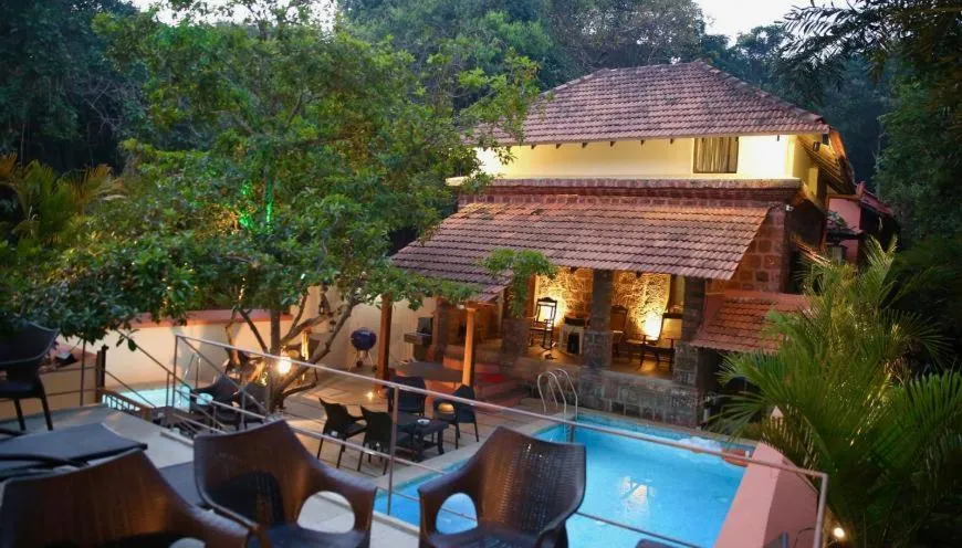Pool view in Lar Amorosa Boutique Hotel - Goa