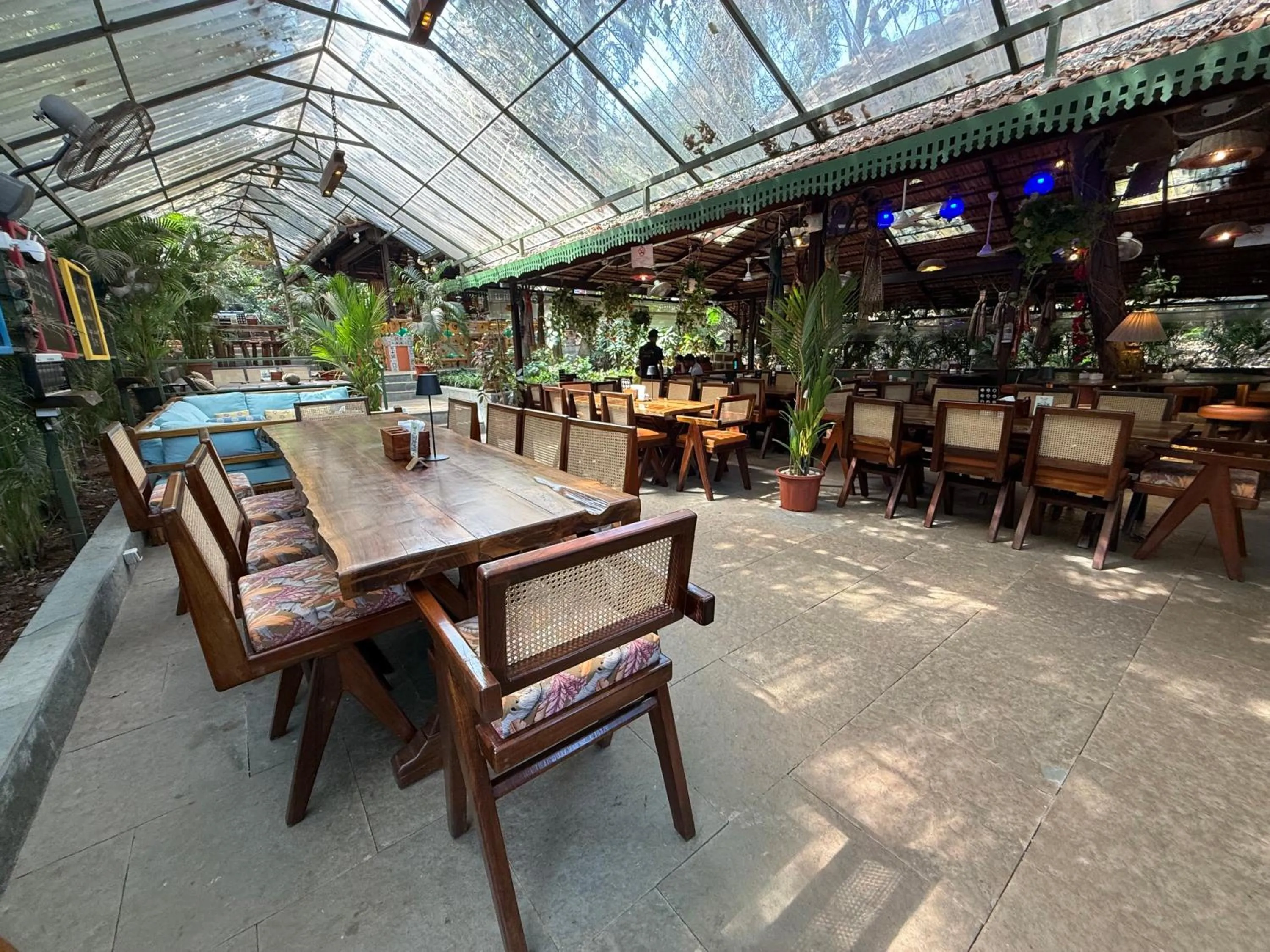 Restaurant/places to eat in Lar Amorosa Boutique Hotel - Goa