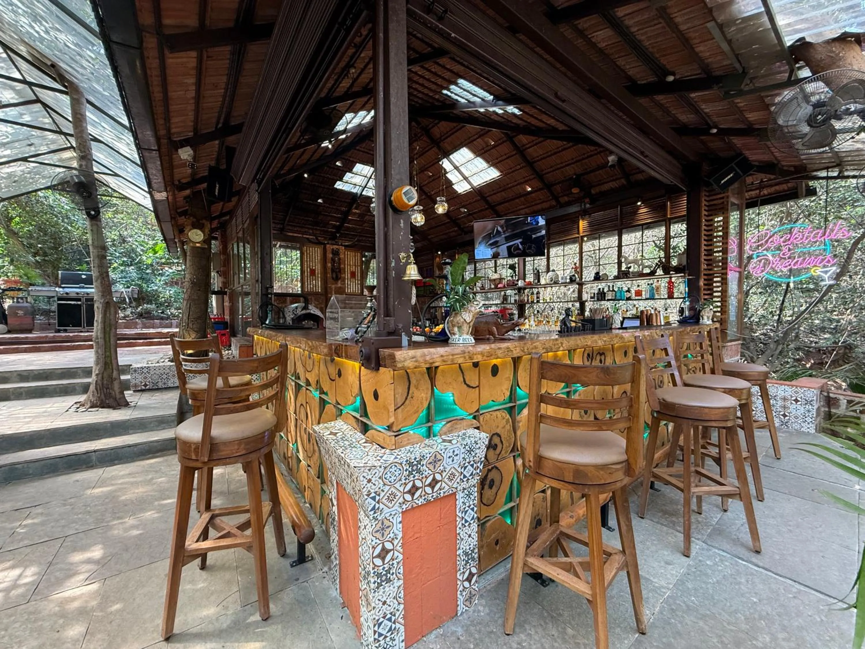 Restaurant/places to eat in Lar Amorosa Boutique Hotel - Goa