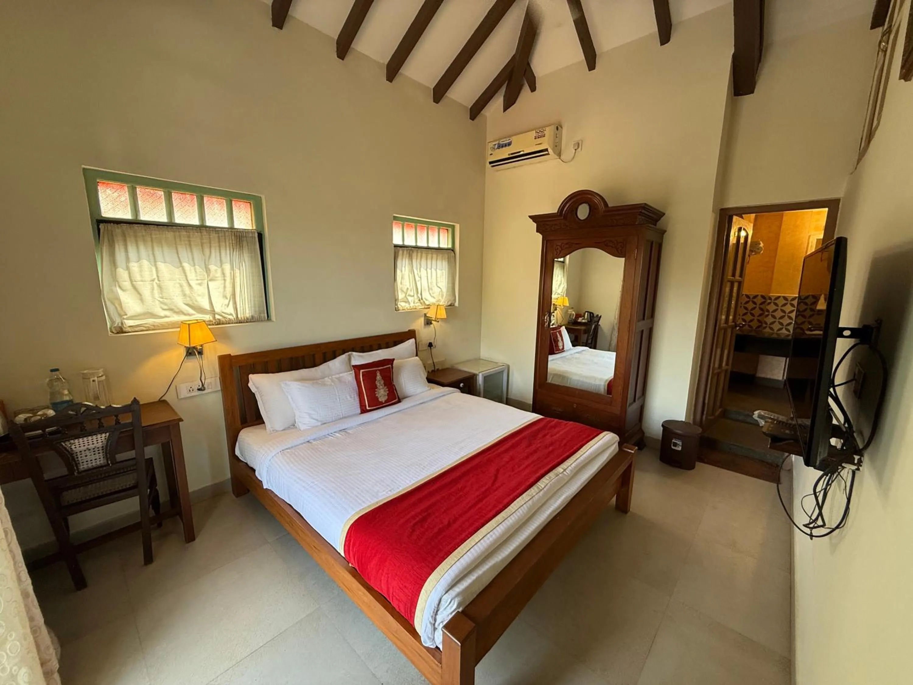 Bedroom, Bed in Lar Amorosa Boutique Hotel - Goa