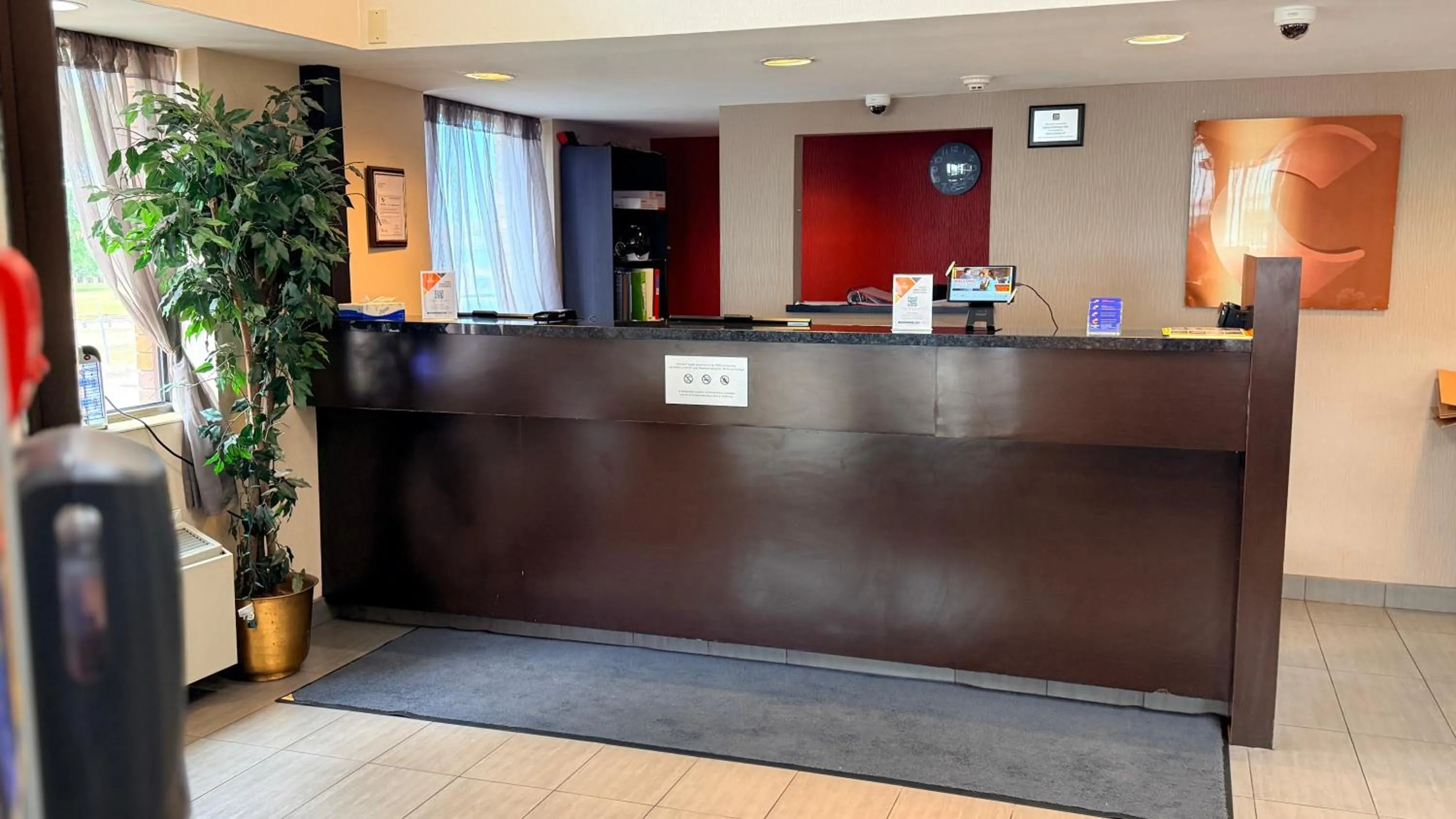 Property building in Comfort Inn