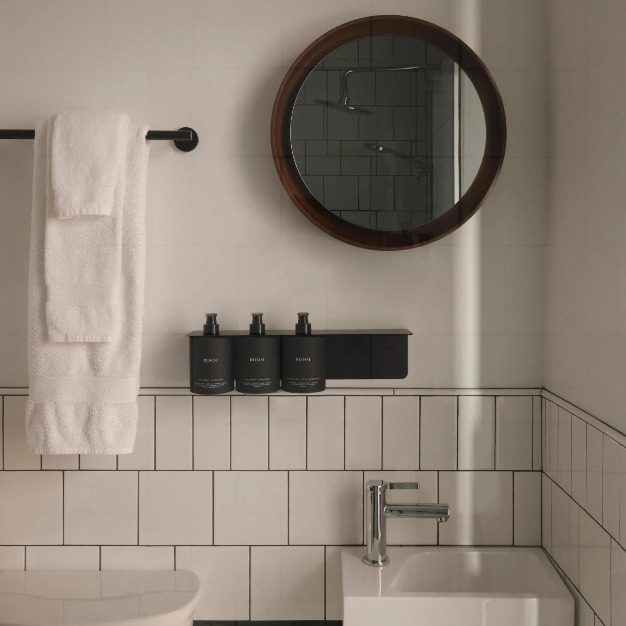 Shower in Hotel Cap Diamant