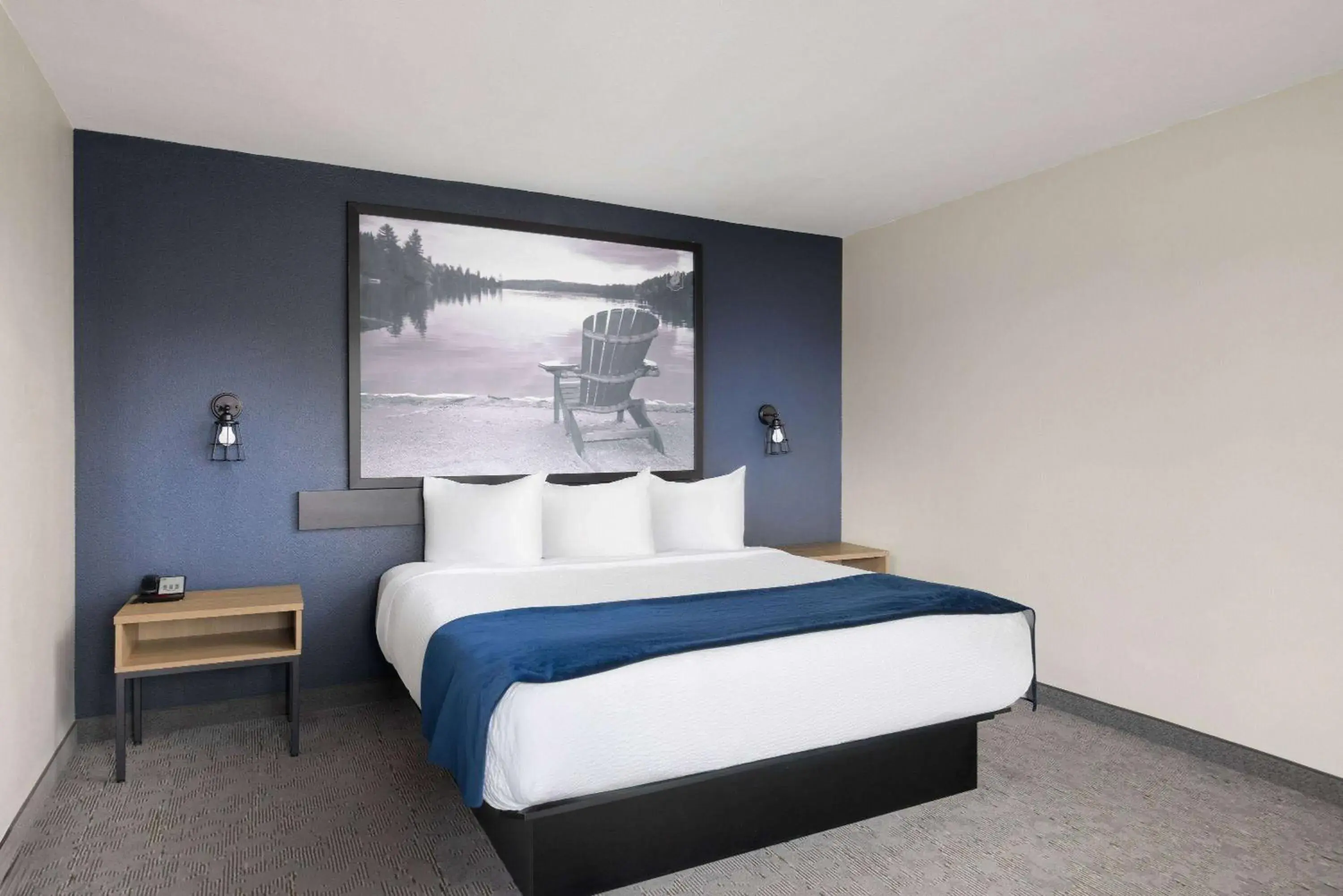 Deluxe King Suite - Non-Smoking in Super 8 by Wyndham St-Jerome Deluxe King Suite - Non-Smoking in Super 8 by Wyndham St-Jerome