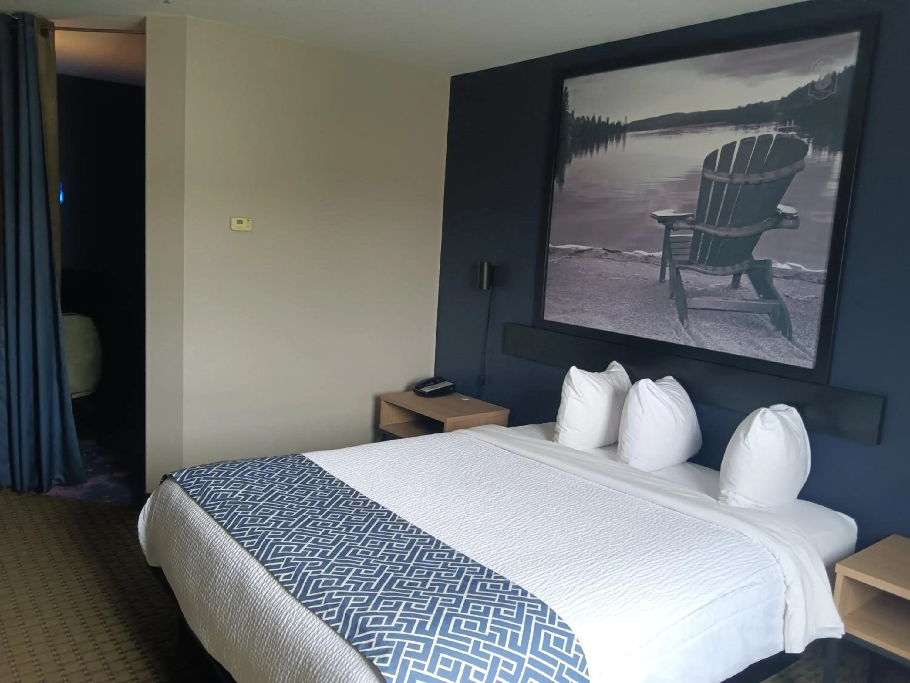 Bed in Super 8 by Wyndham St-Jerome