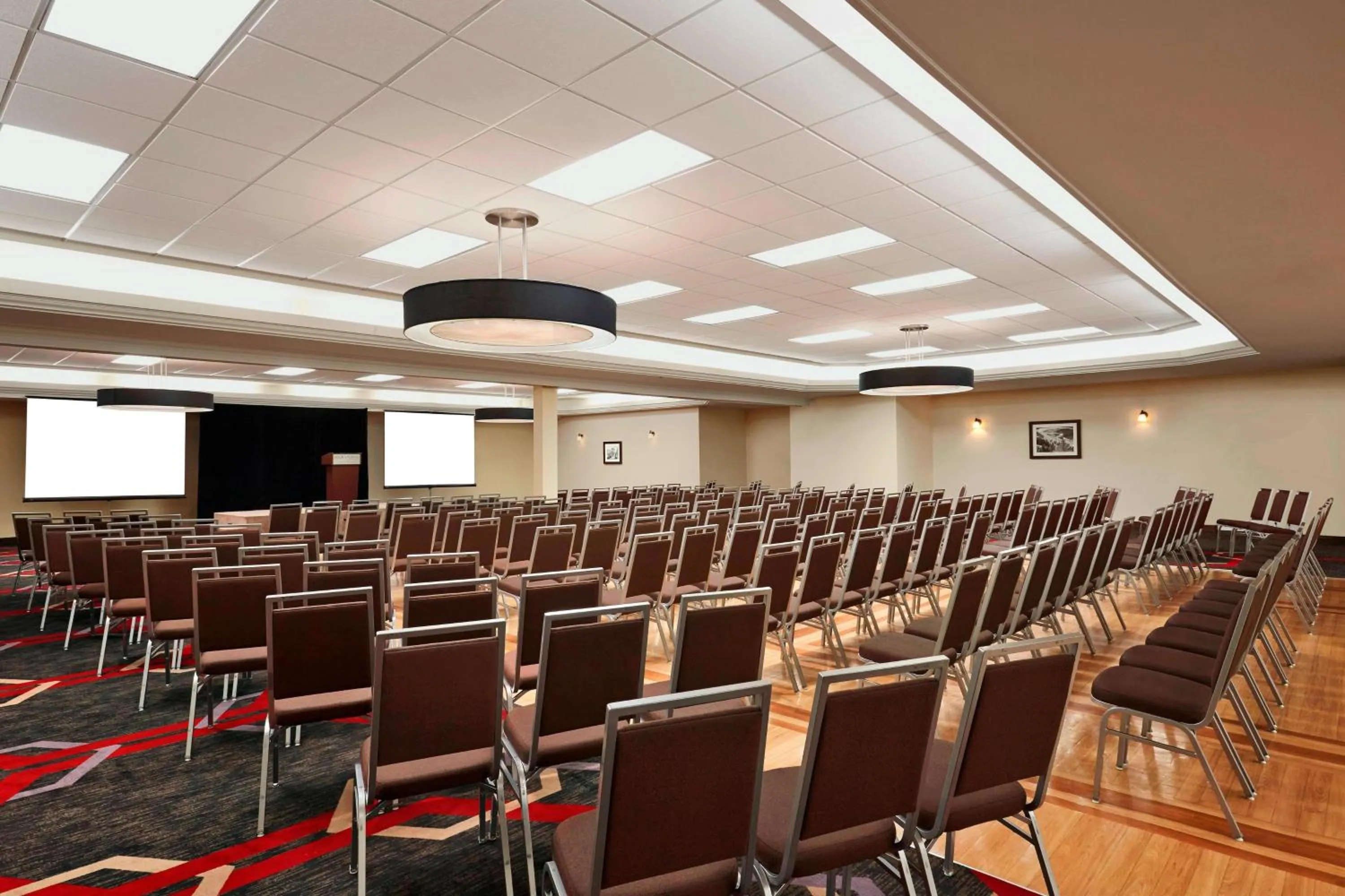 Meeting/conference room in Four Points by Sheraton Edmonton South