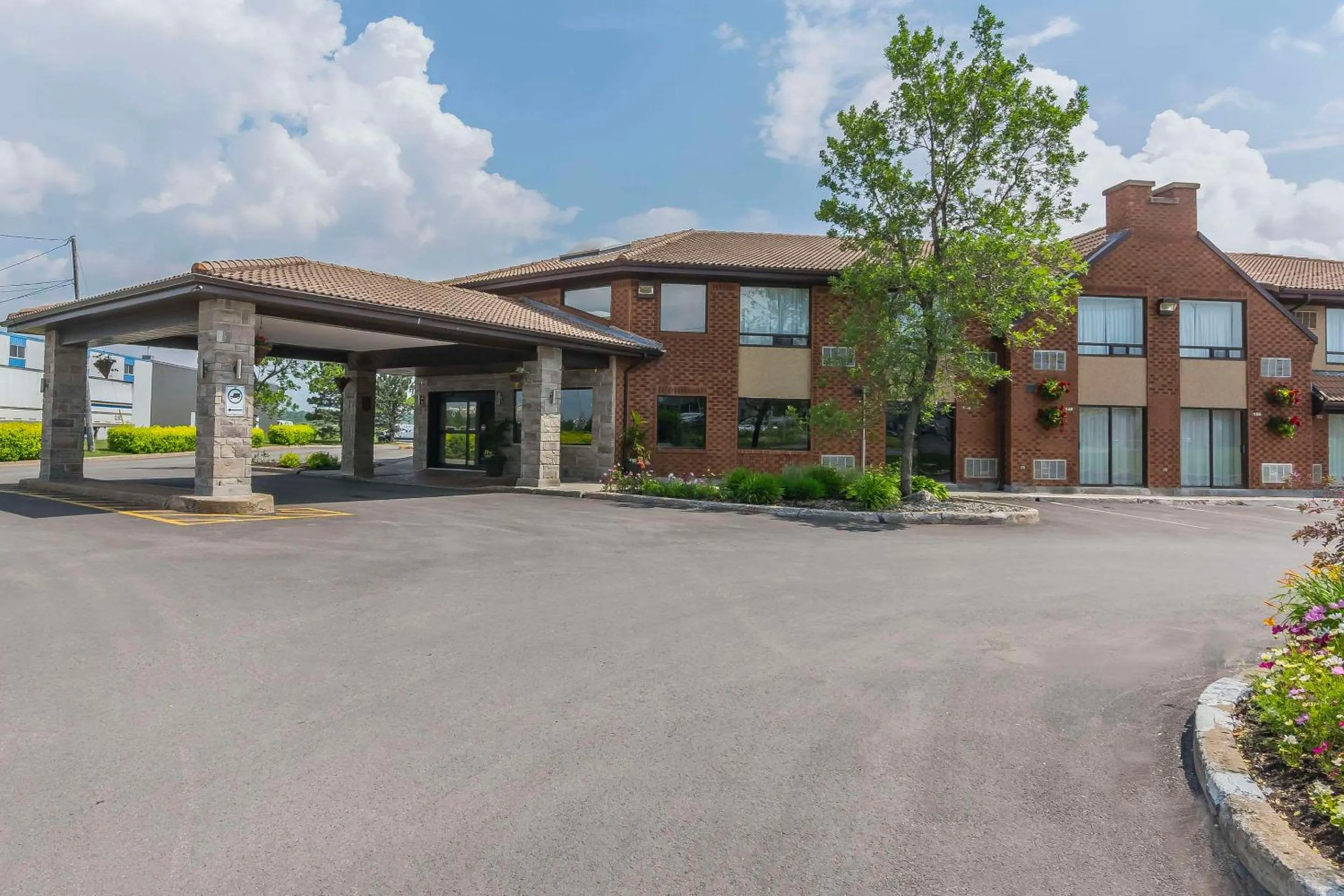 Property building in Comfort Inn