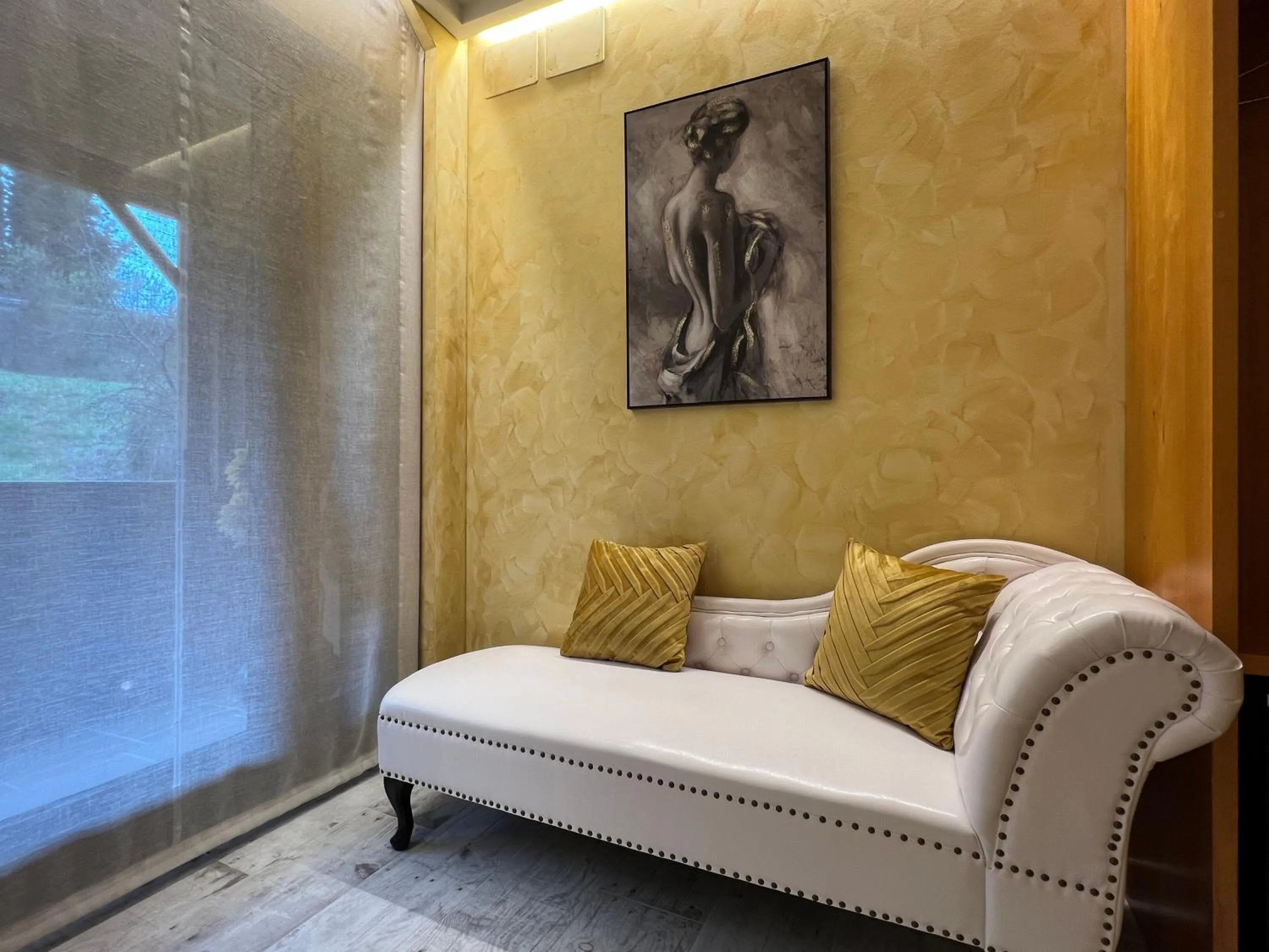 Bedroom in El Molí de Pontons suites con jacuzzi spa