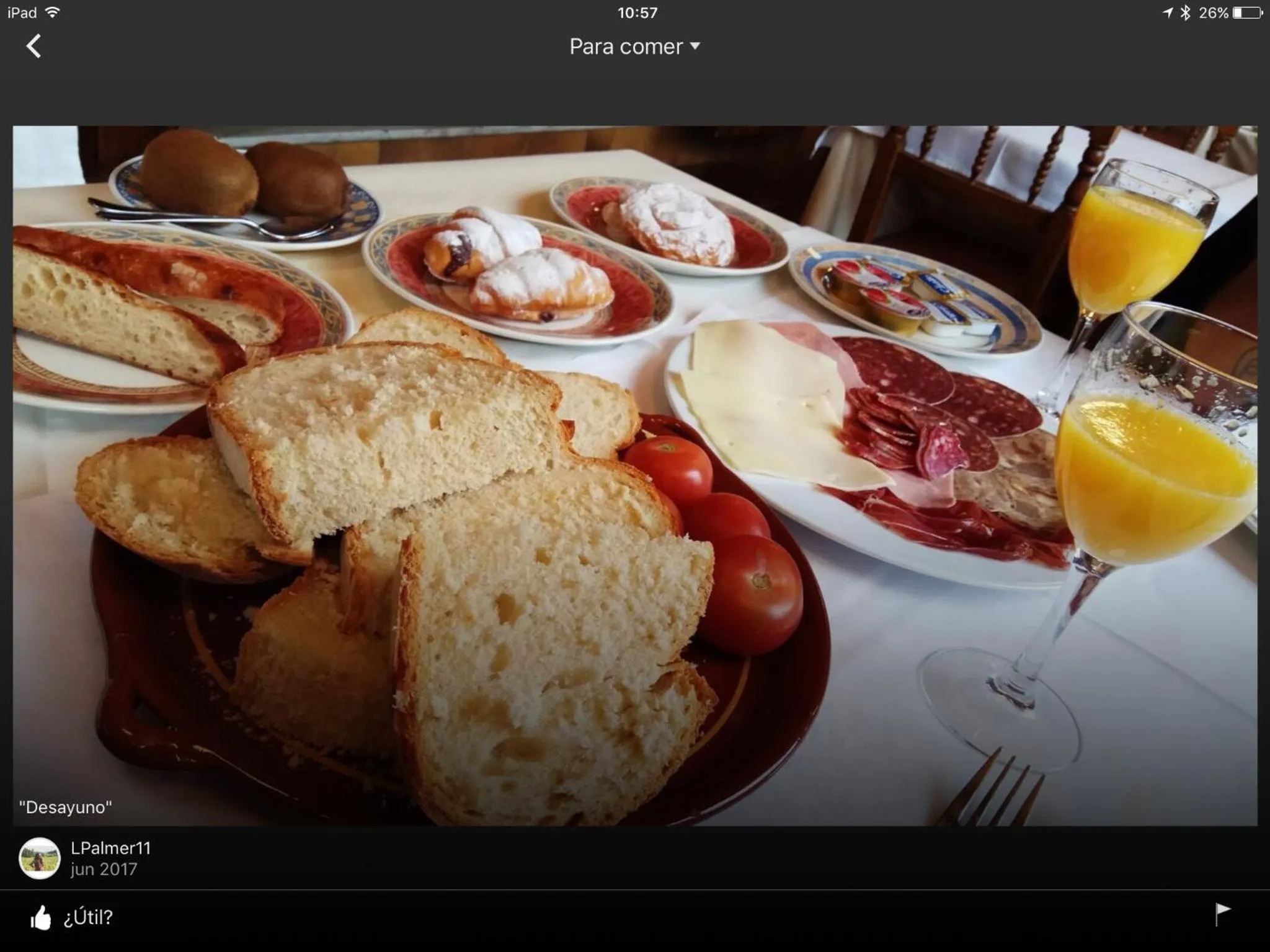 Breakfast in El Molí de Pontons suites con jacuzzi spa