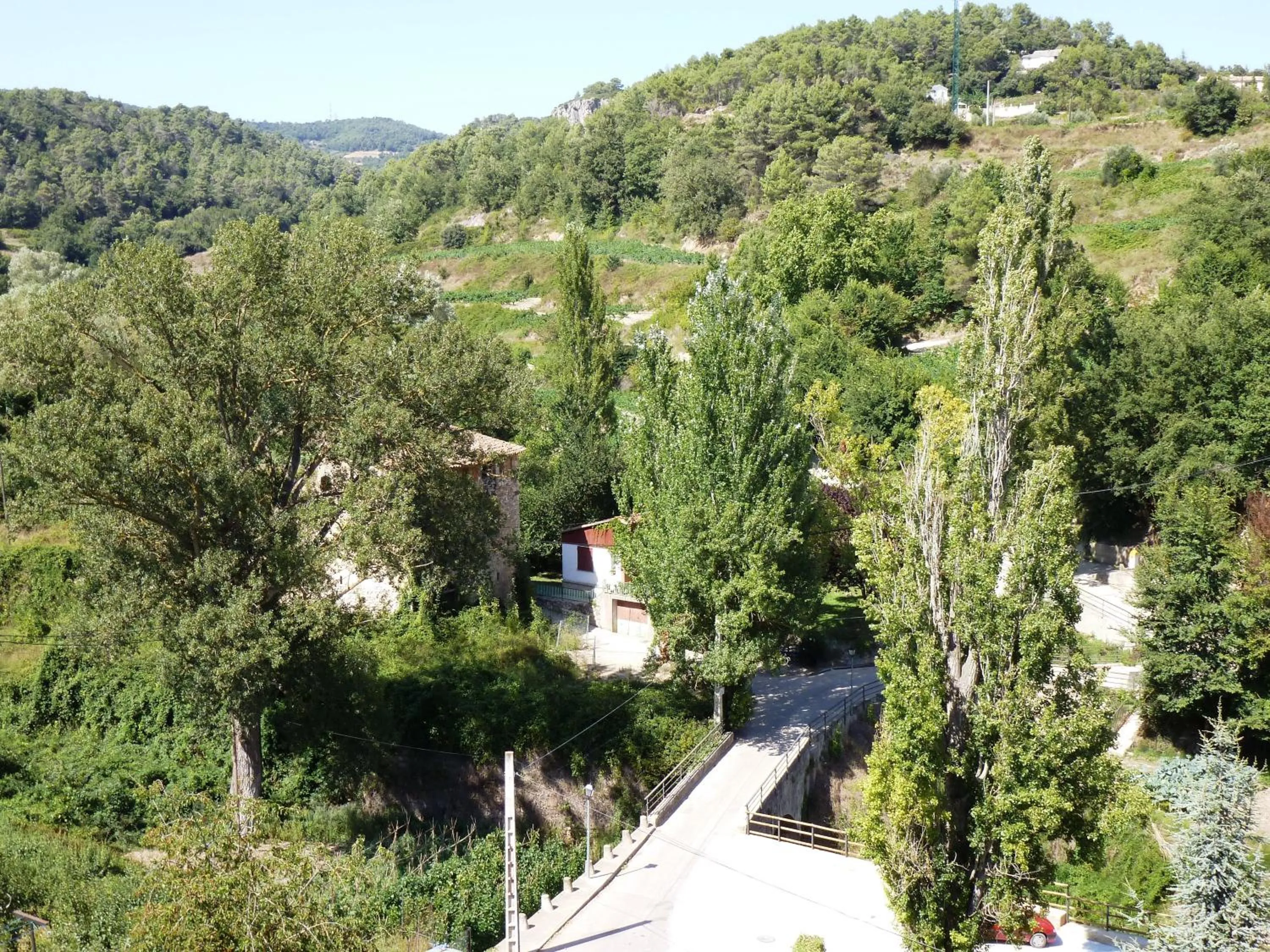Natural landscape in El Molí de Pontons suites con jacuzzi spa