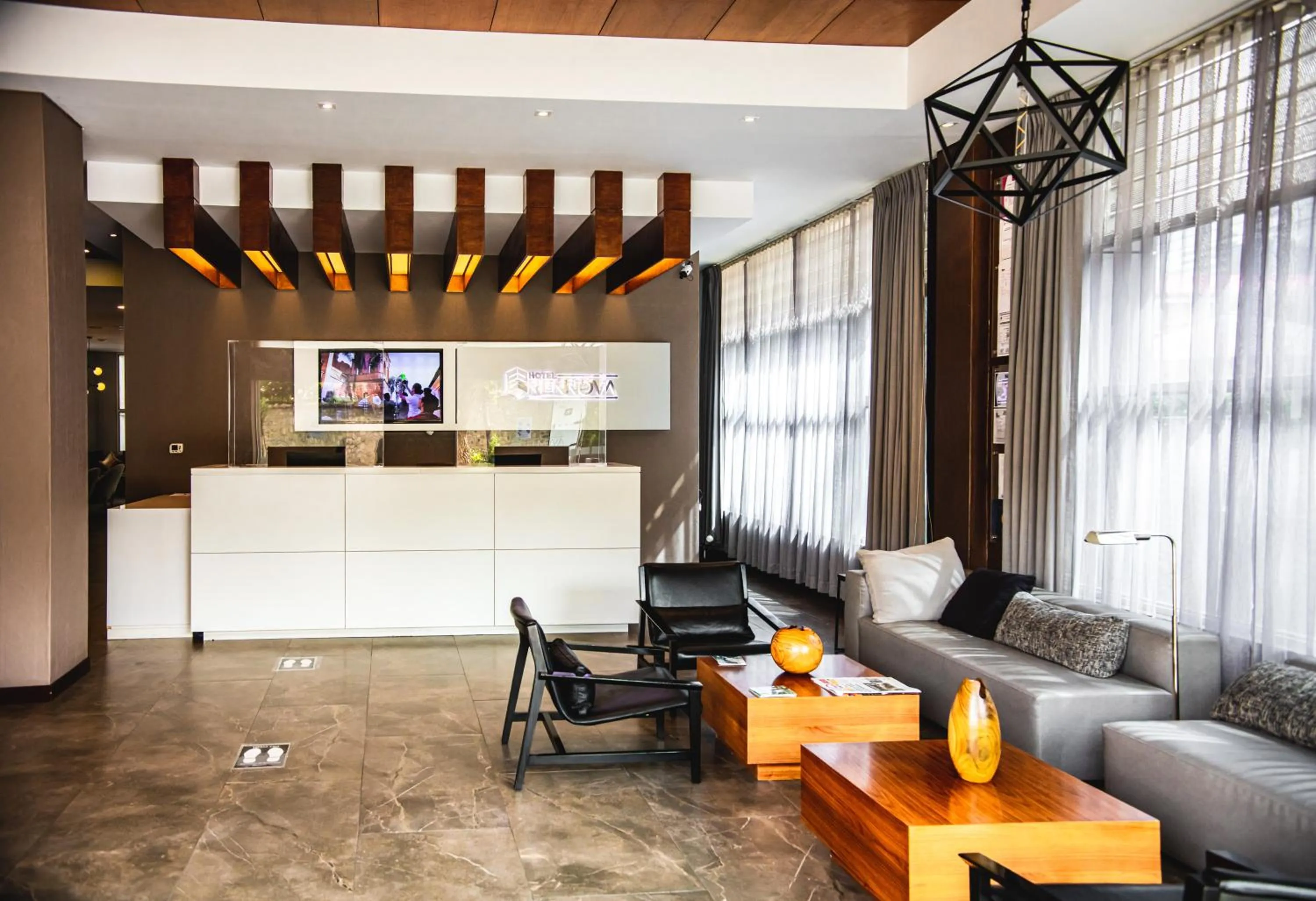 Lobby or reception in Hotel Rennova