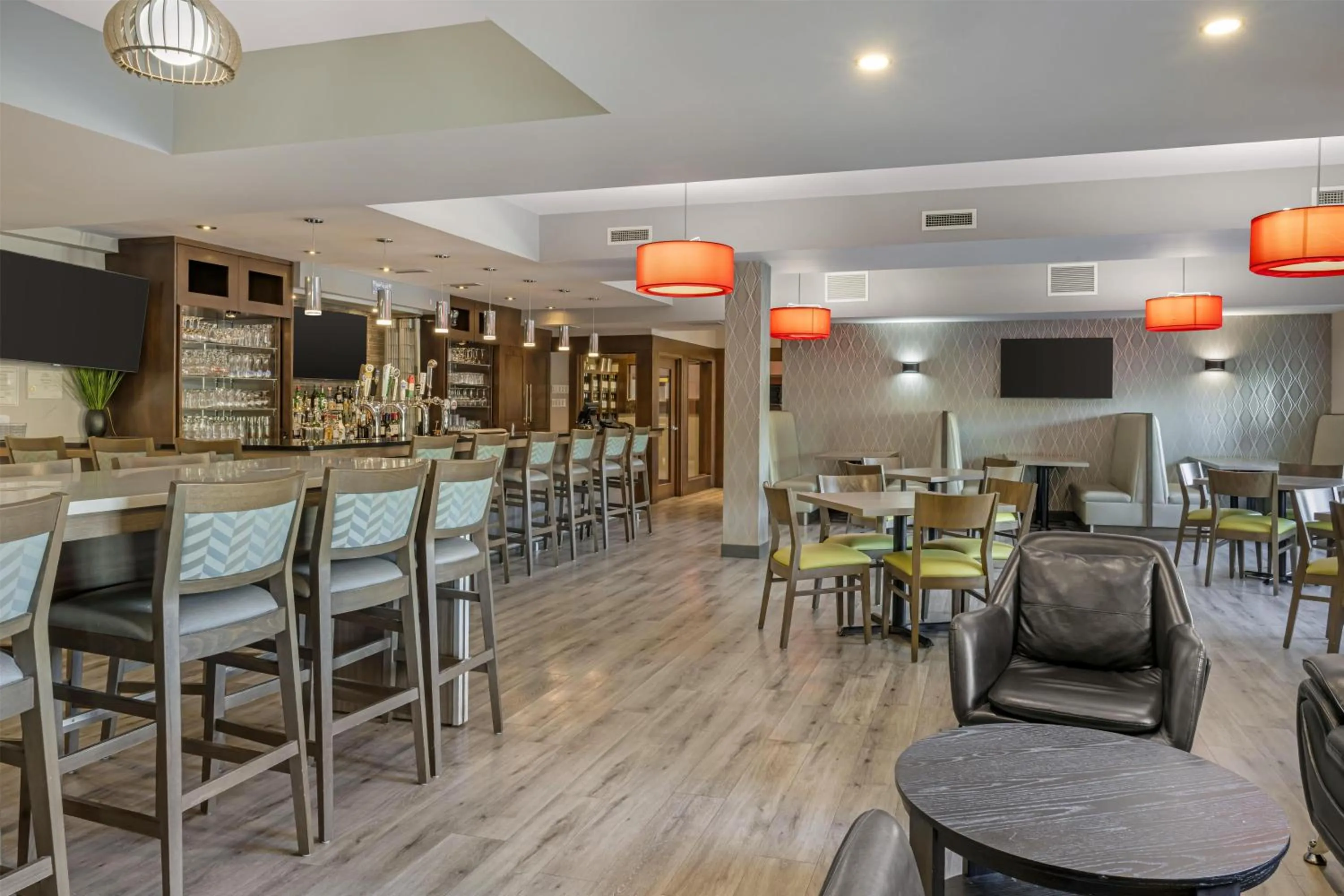 Breakfast in Best Western Plus Dartmouth Hotel & Suites