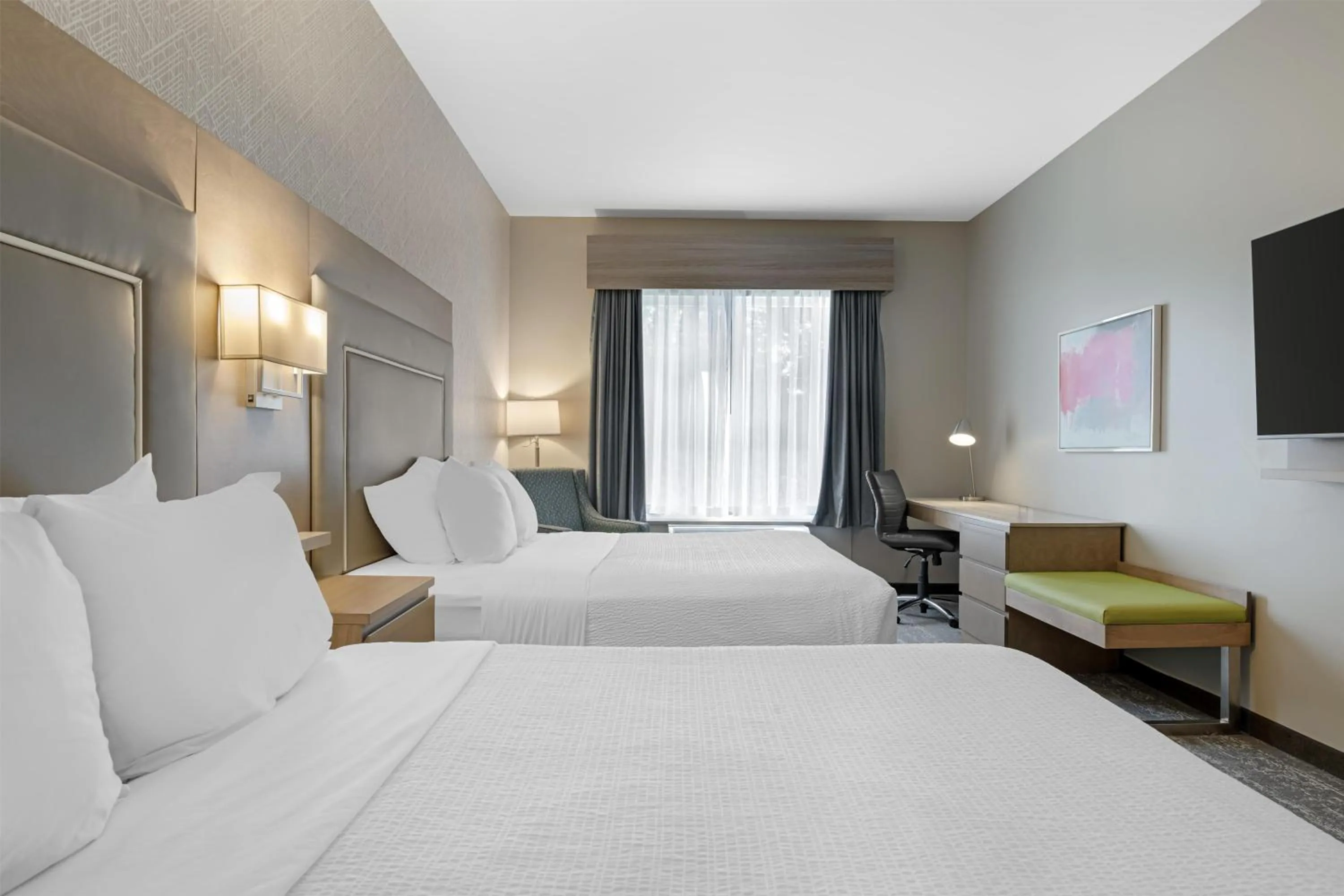 Bedroom, Bed in Best Western Plus Dartmouth Hotel & Suites