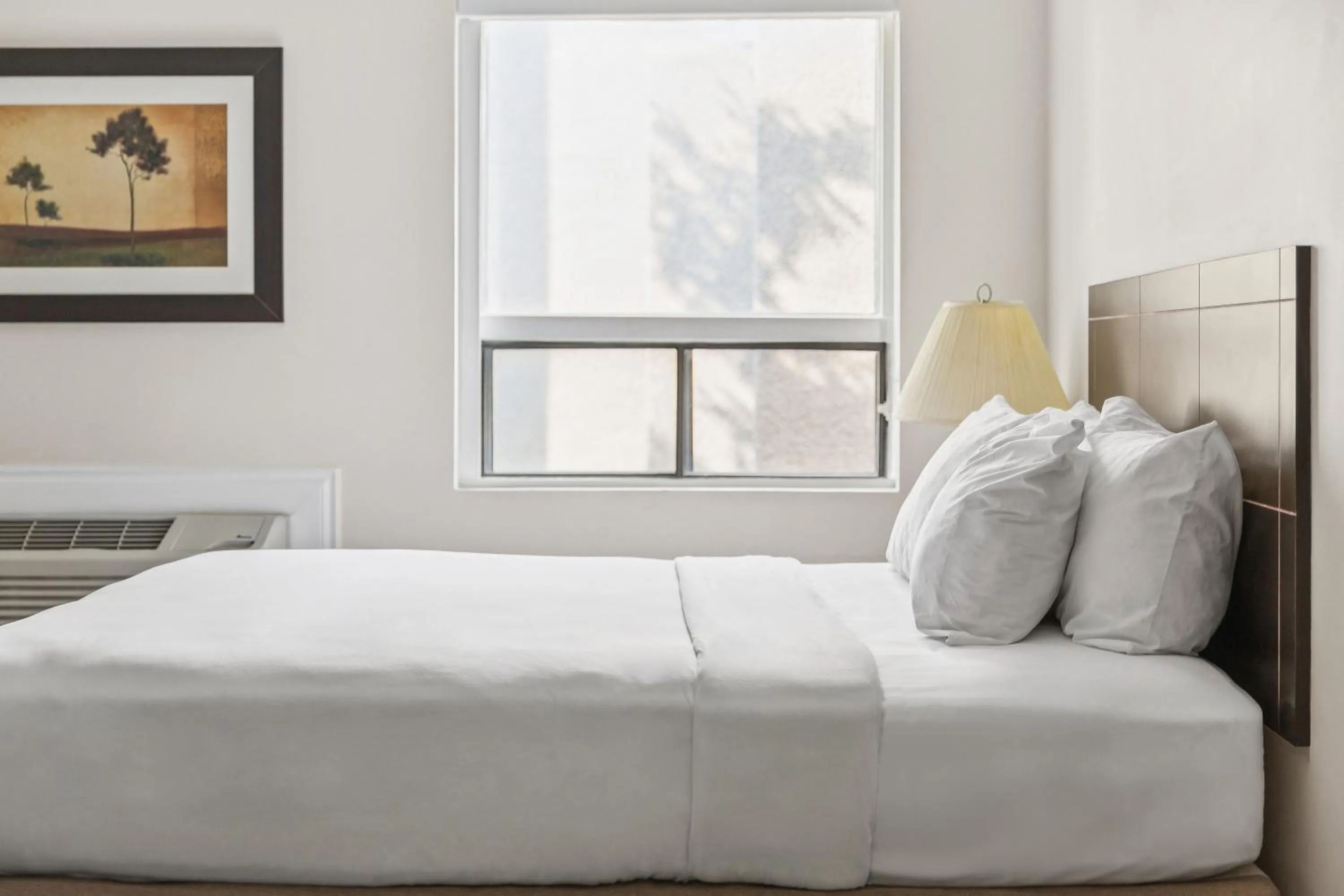 Bed in Radisson Hotel & Conference Centre Edmonton