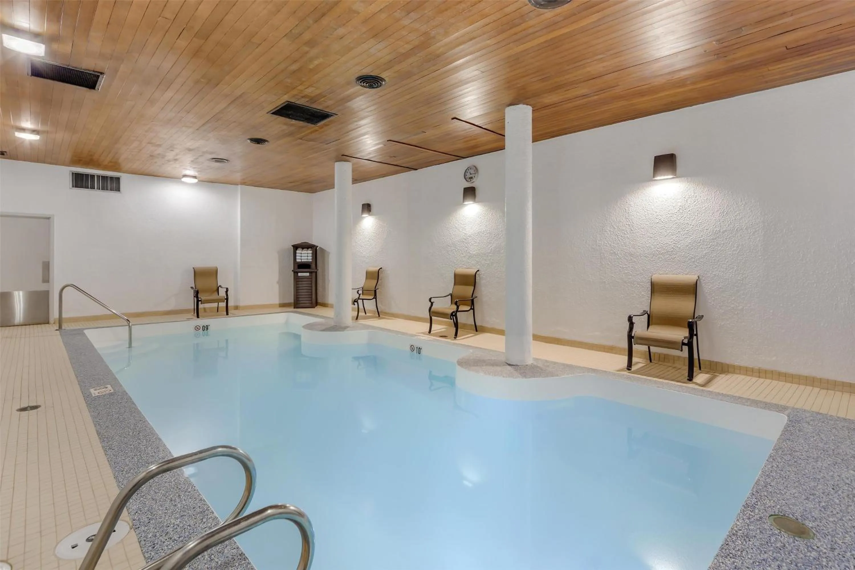 Pool view in Best Western Cedar Park Inn