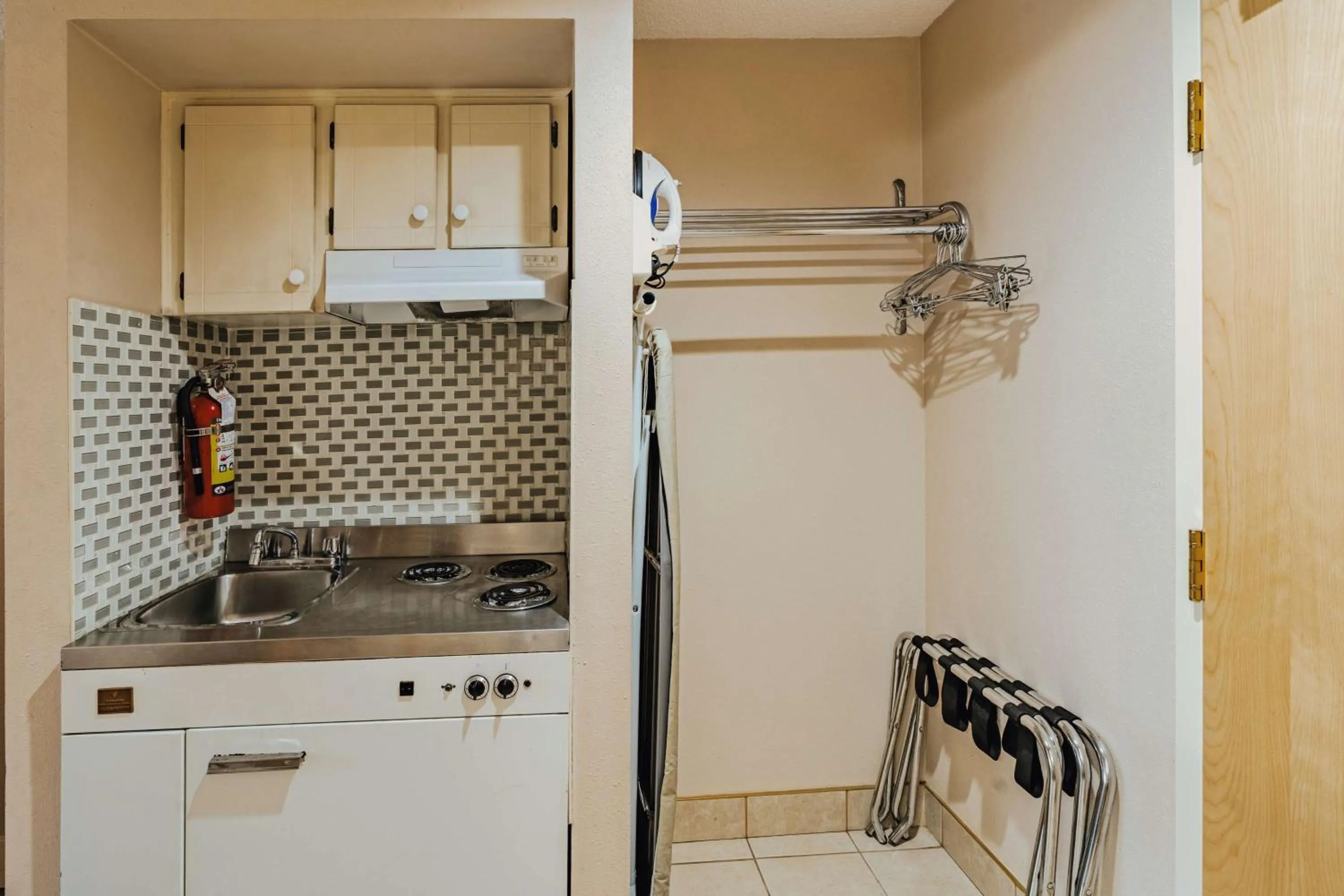 Bedroom in SureStay Plus by Best Western Coquitlam