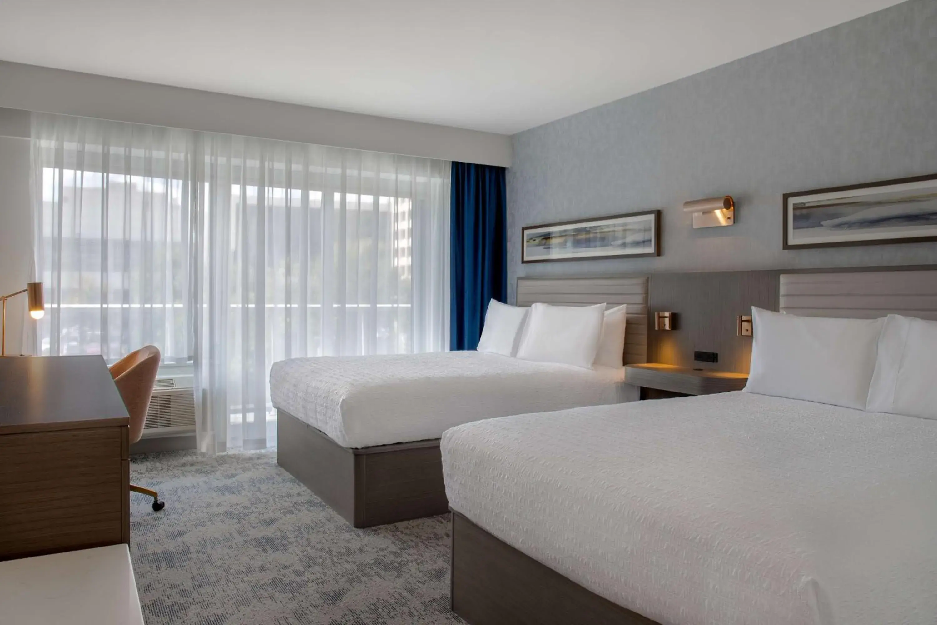 Queen Room with Two Queen Beds and City View in Hampton Inn By Hilton Winnipeg Downtown Queen Room with Two Queen Beds and City View in Hampton Inn By Hilton Winnipeg Downtown