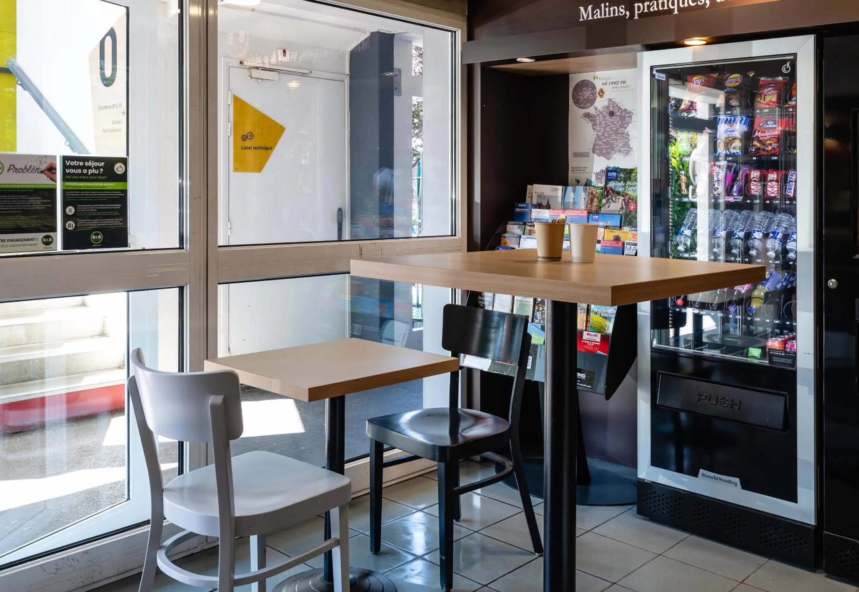 vending machine in B&B HOTEL Grenoble Université 1
