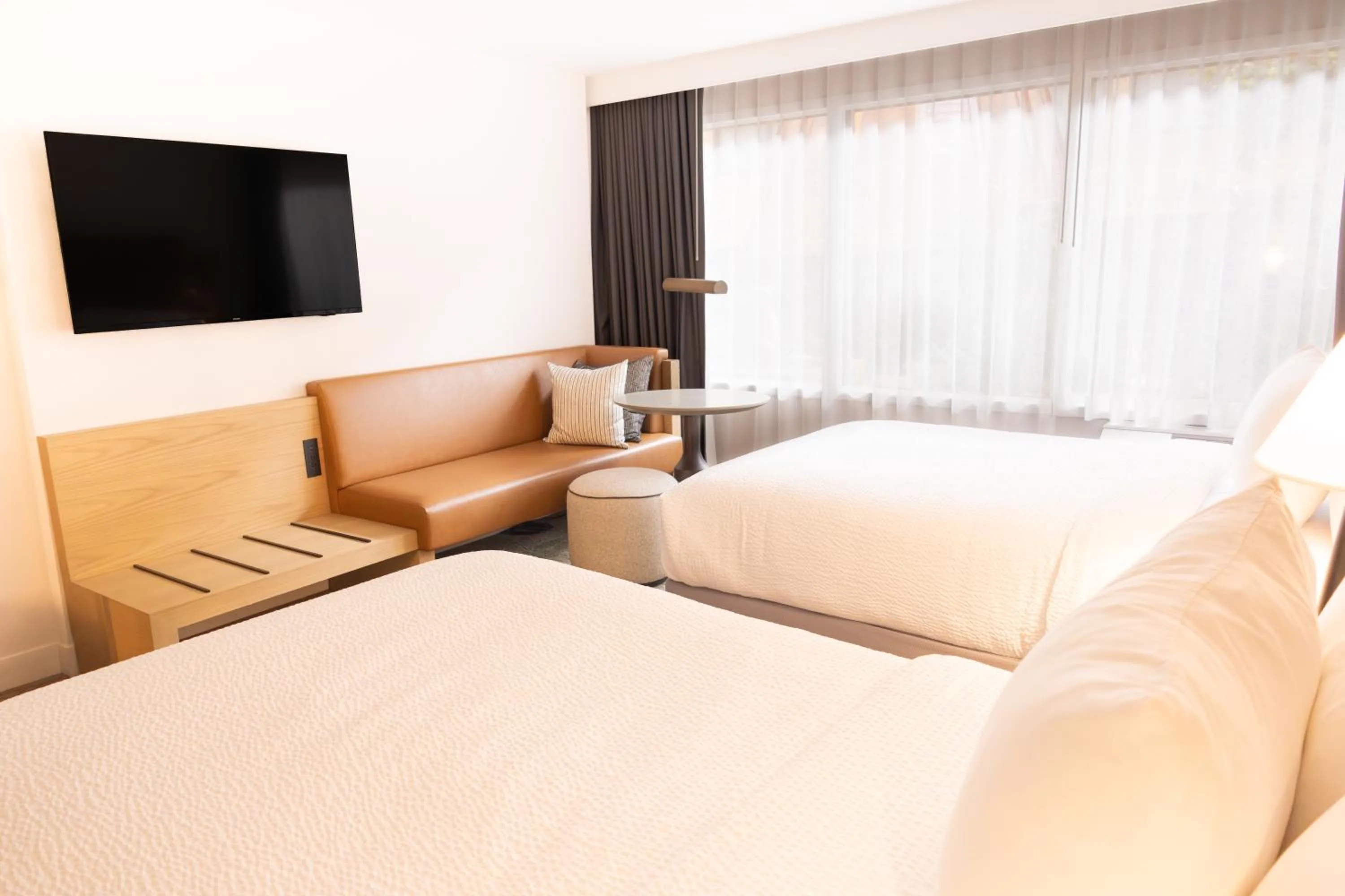 Bed in Forest Park Hotel