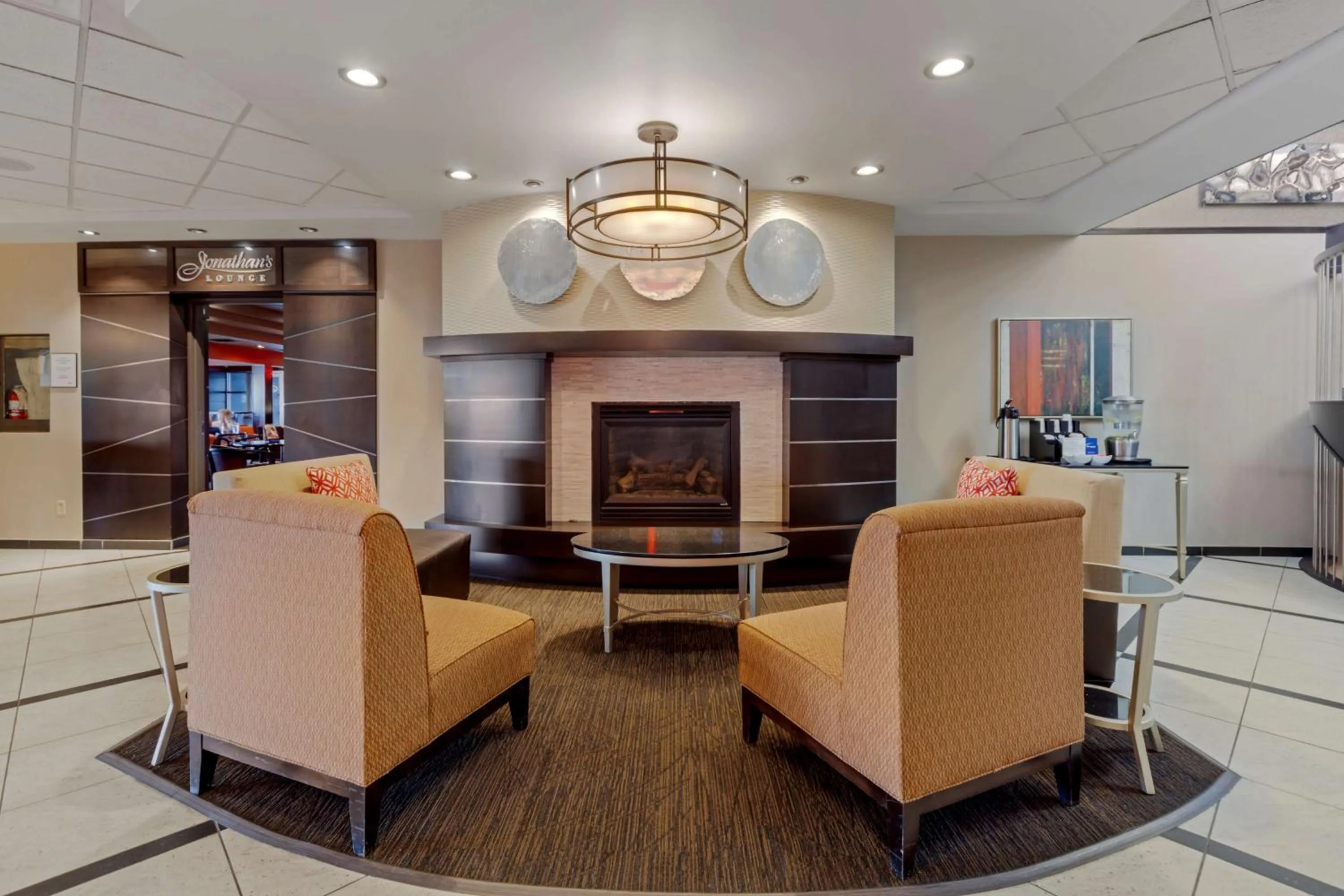 Lobby or reception in Best Western Premier Denham Inn & Suites