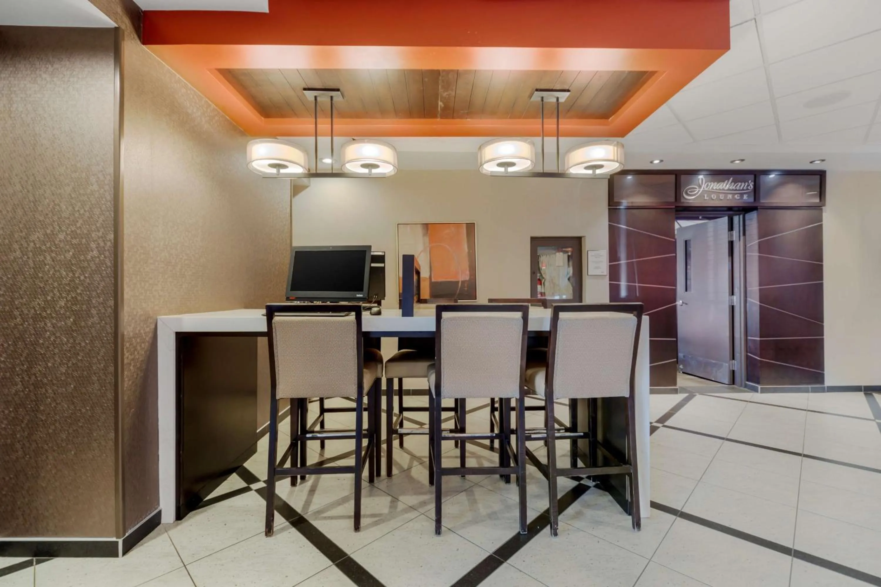 Business facilities in Best Western Premier Denham Inn & Suites