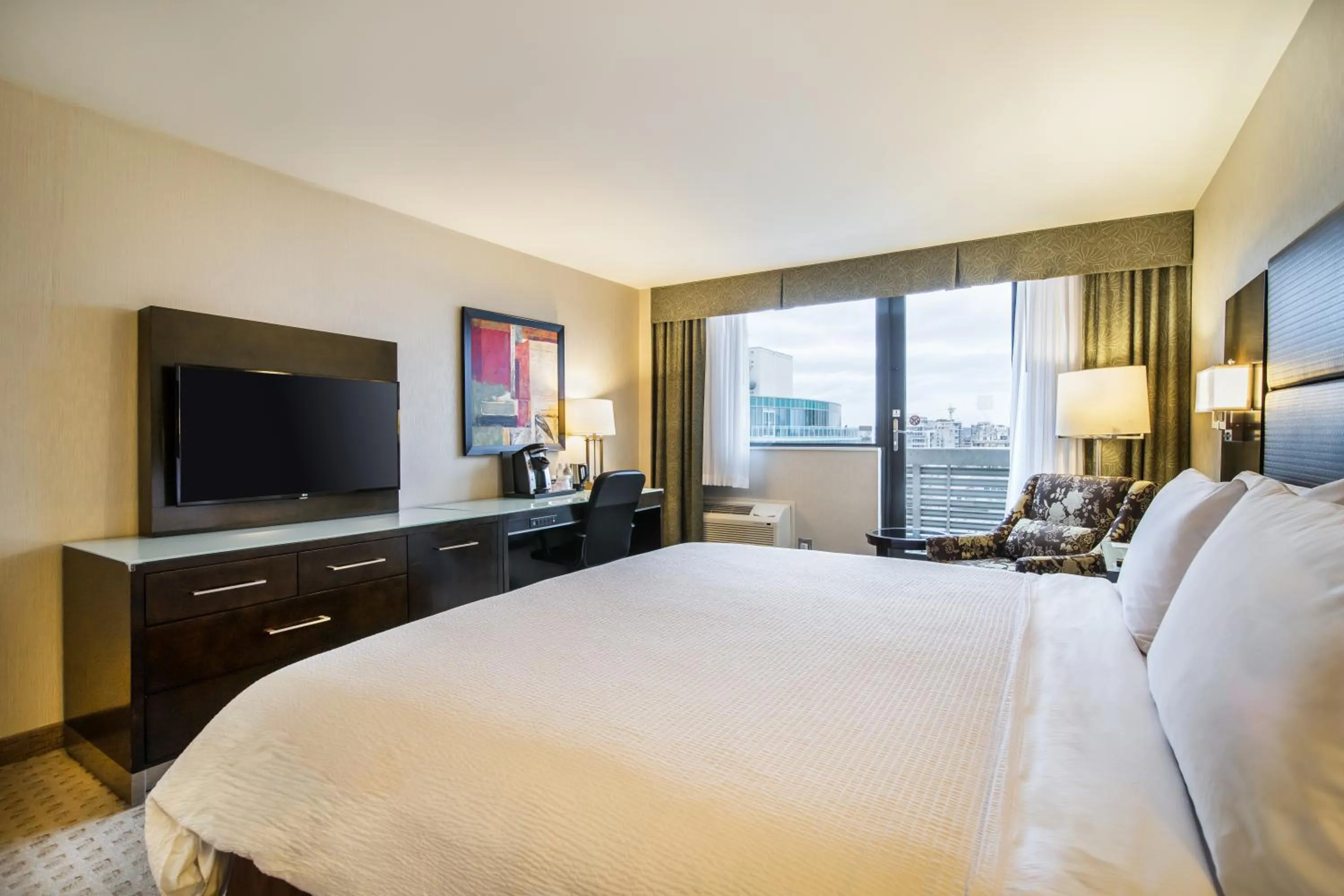 Bedroom, Bed in Holiday Inn Vancouver-Centre Broadway by IHG
