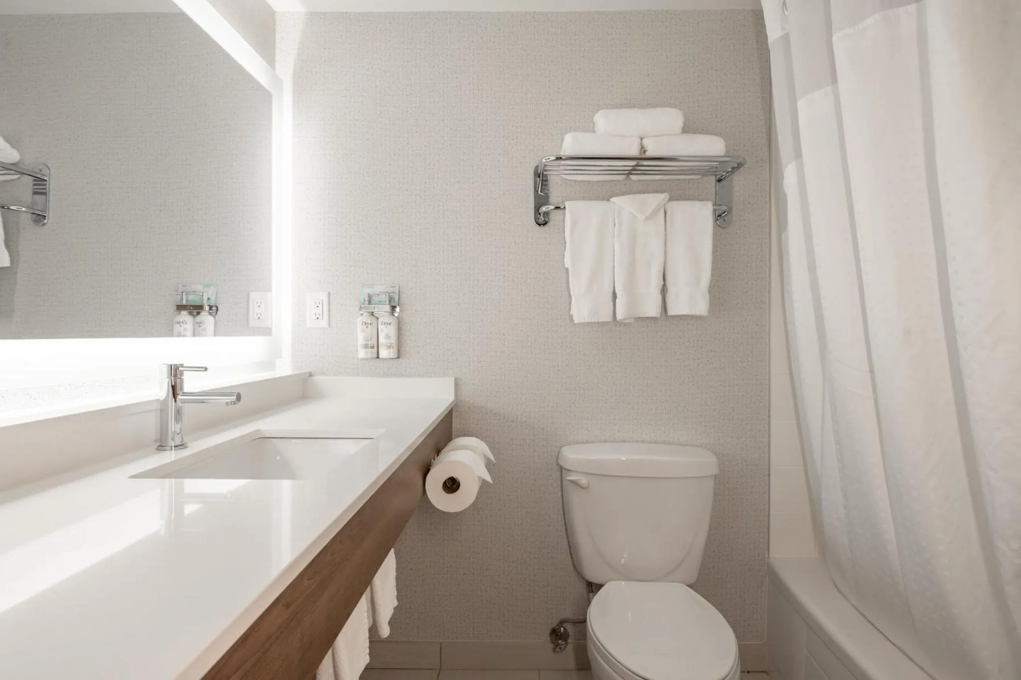 Photo of the whole room in Holiday Inn Express and Suites Surrey by IHG