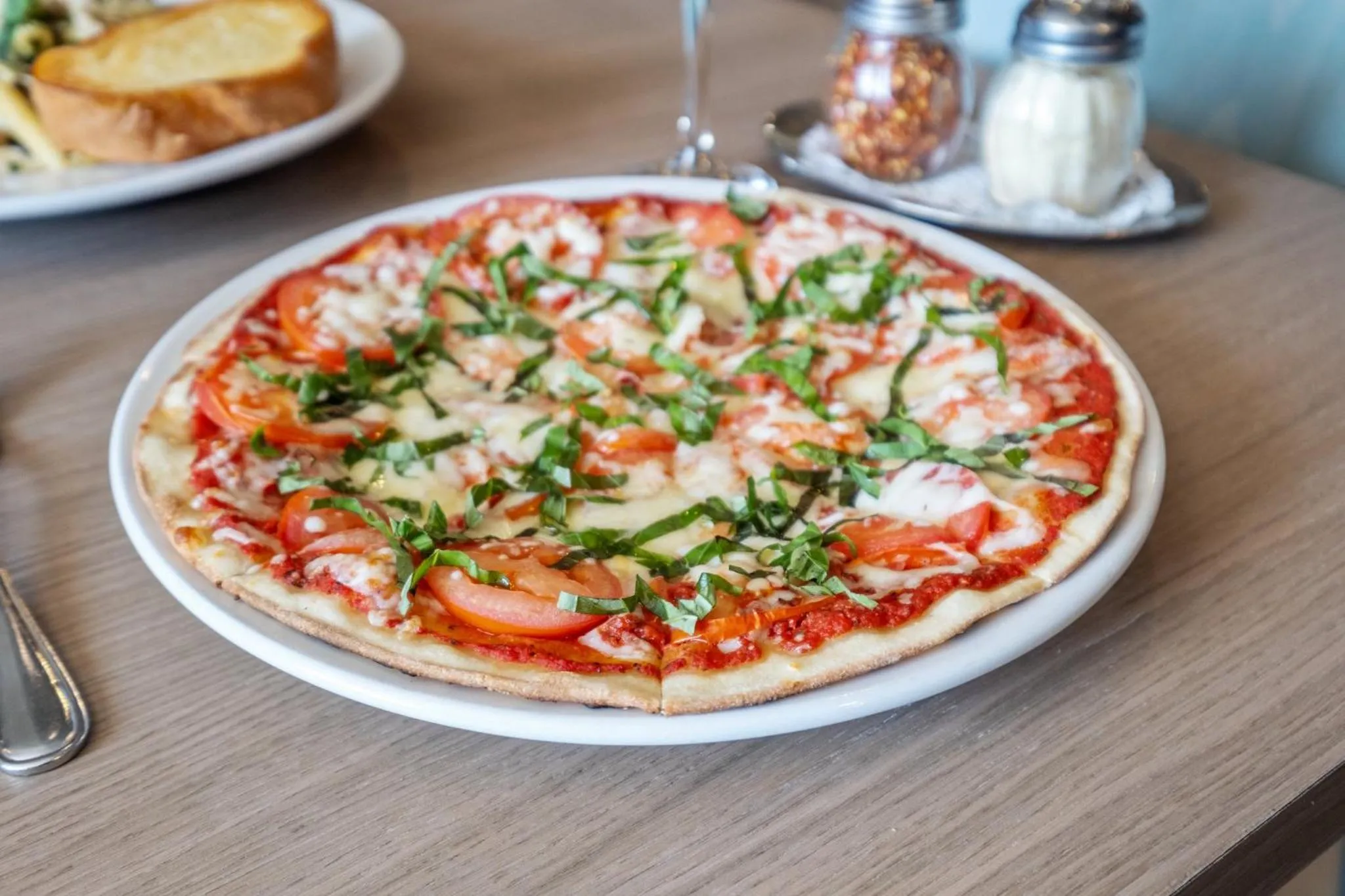 Restaurant/places to eat in Holiday Inn Hotel & Suites Surrey East - Cloverdale by IHG