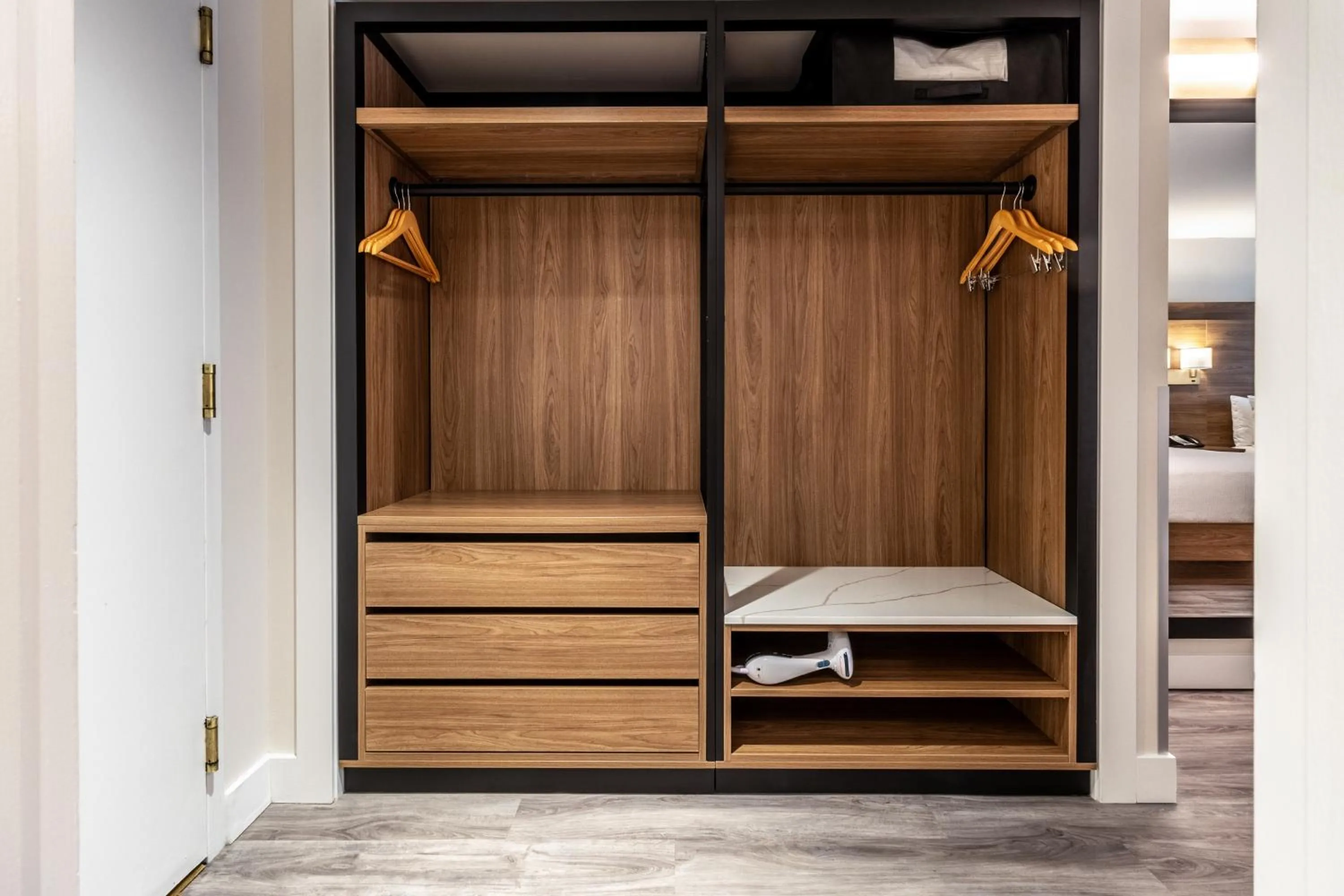 wardrobe in Atrium Hotel Vancouver