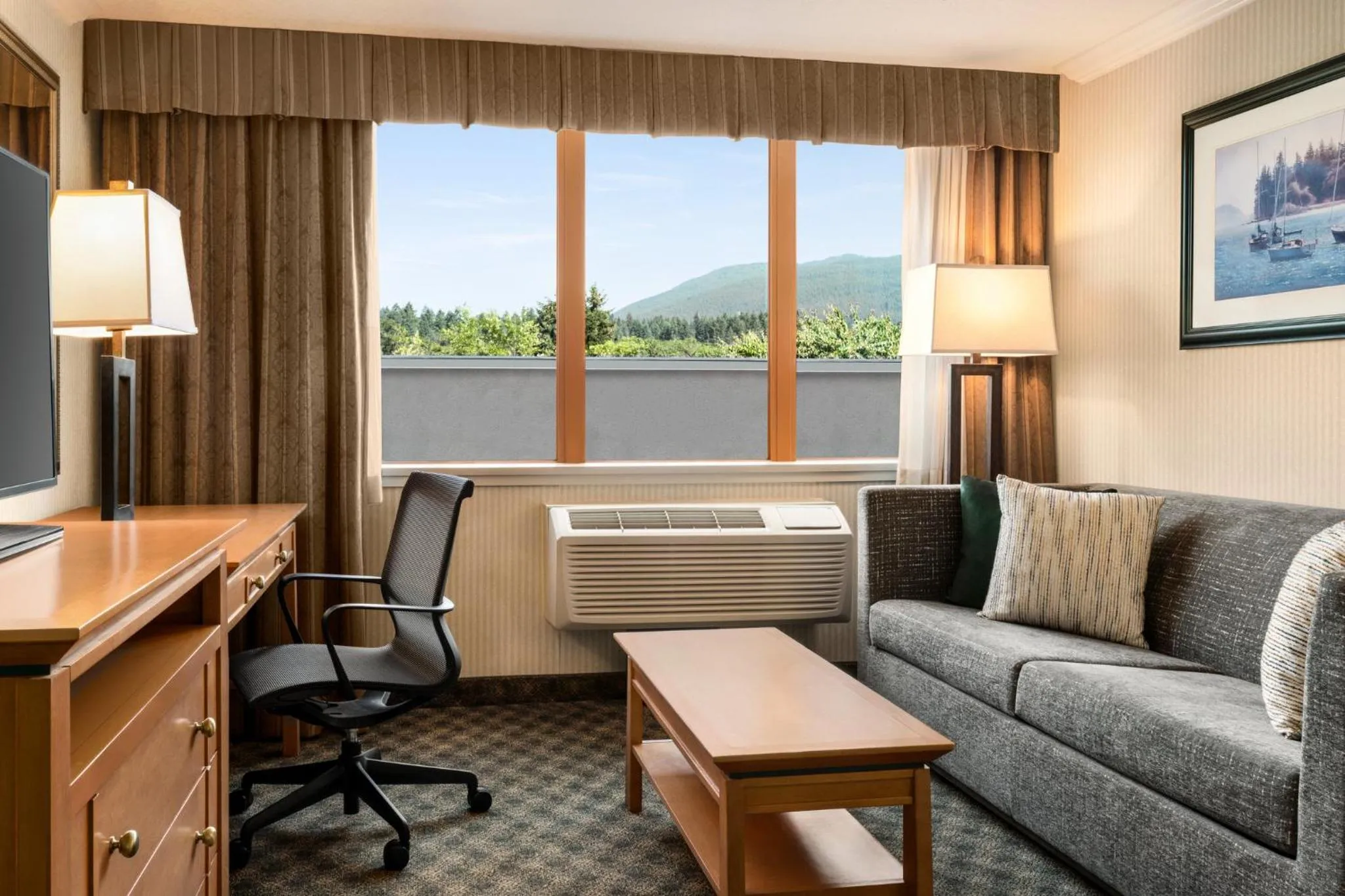 Photo of the whole room in Holiday Inn & Suites North Vancouver by IHG