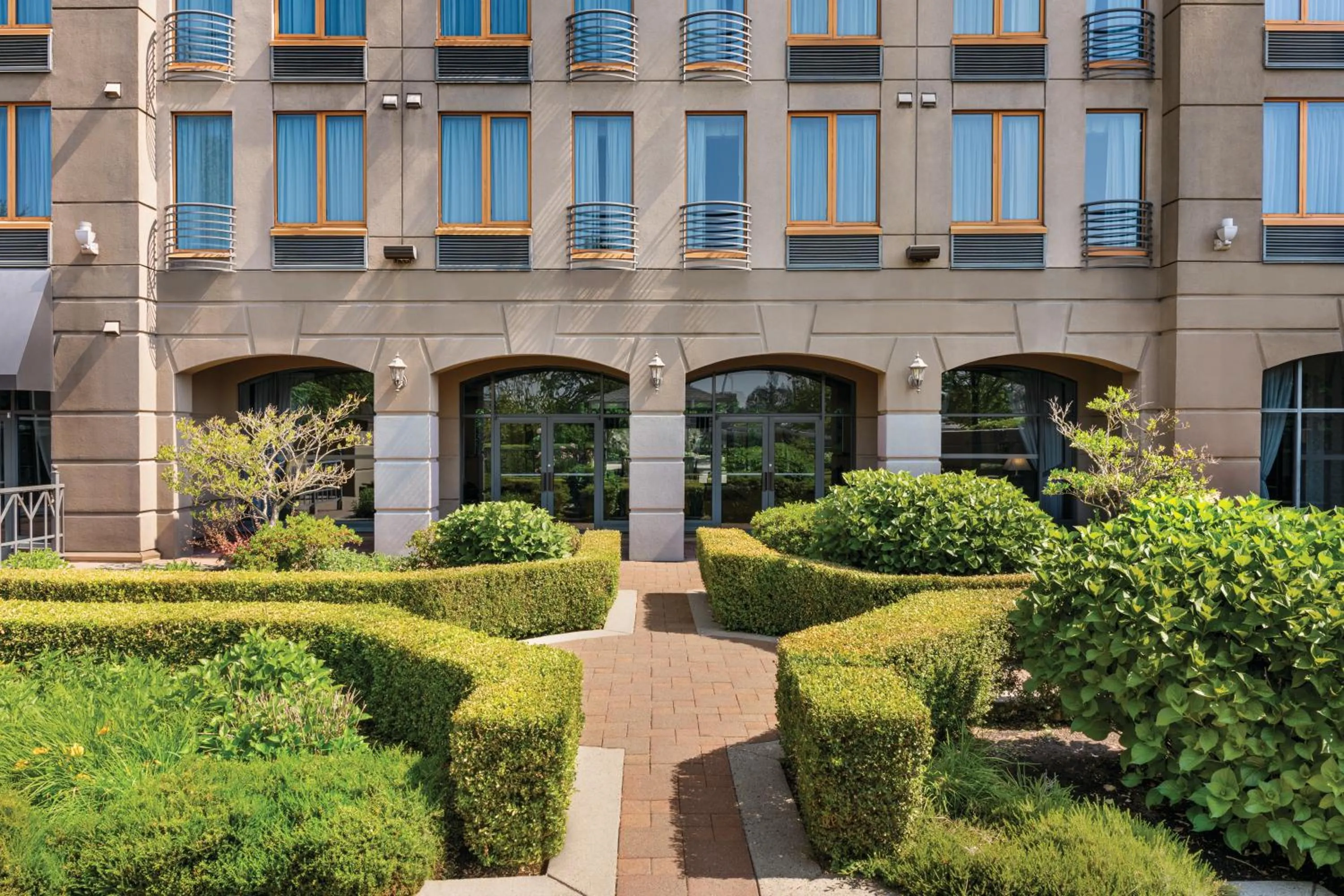 Property building in Holiday Inn & Suites North Vancouver by IHG