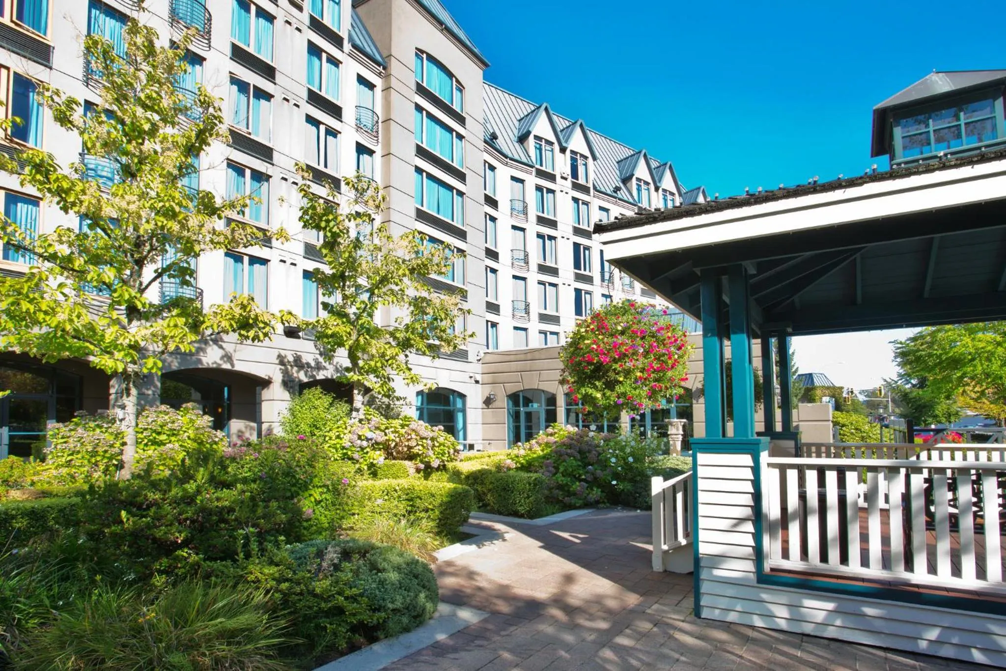 Property building in Holiday Inn & Suites North Vancouver by IHG