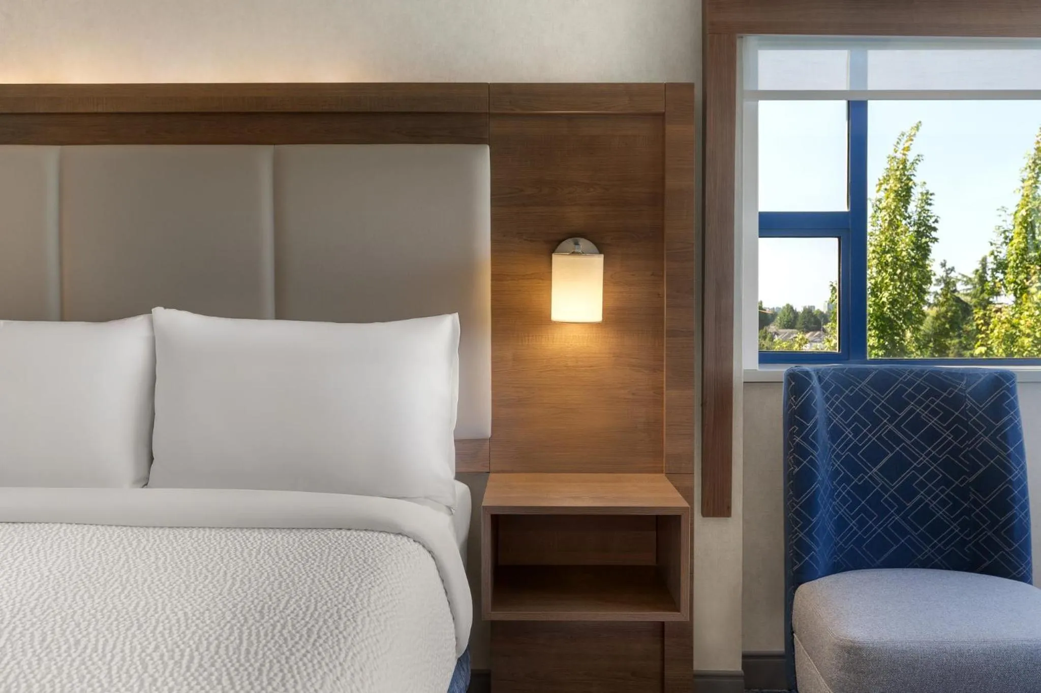 Photo of the whole room, Bed in Holiday Inn Express Vancouver Airport-Richmond by IHG