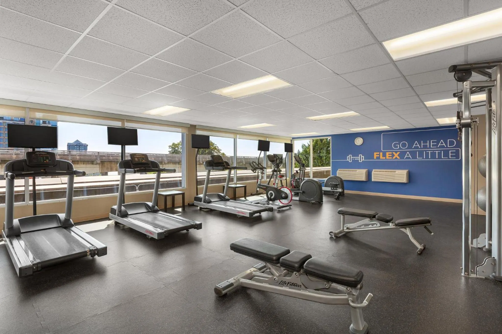 Spa and wellness centre/facilities in Holiday Inn Express Vancouver Airport-Richmond by IHG