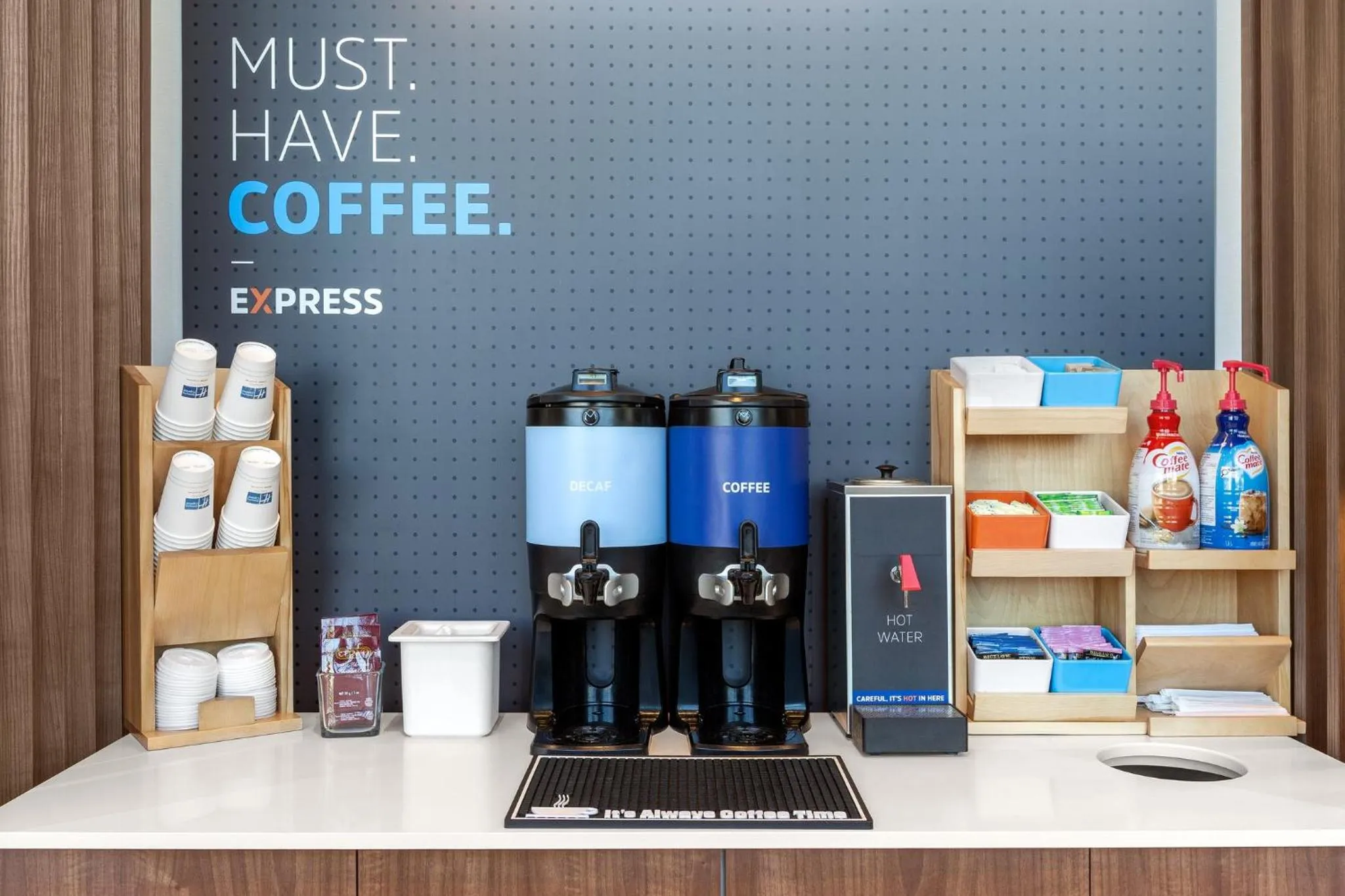 Restaurant/places to eat in Holiday Inn Express Vancouver Airport-Richmond by IHG