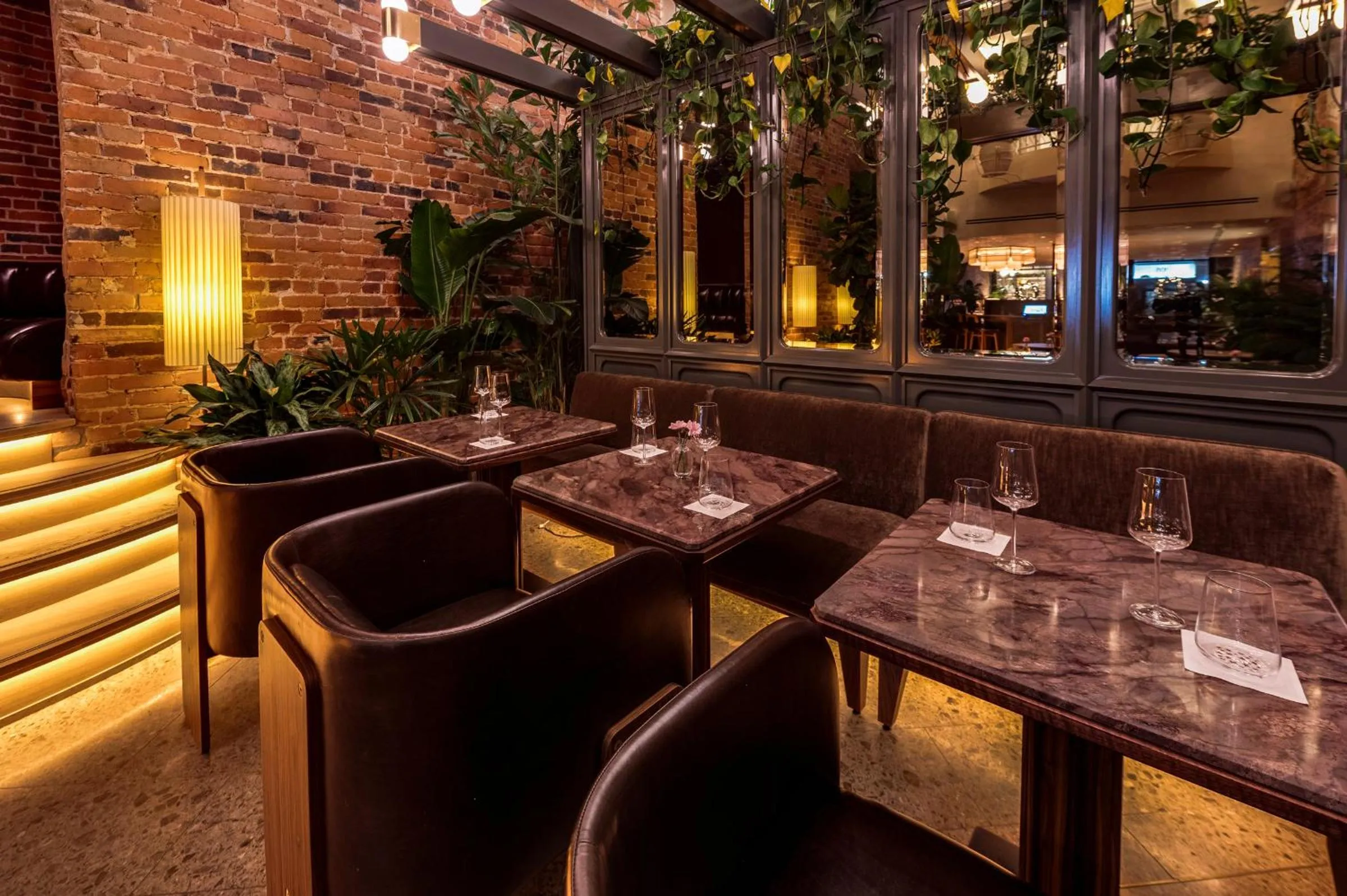 Lounge or bar in Hotel Nelligan