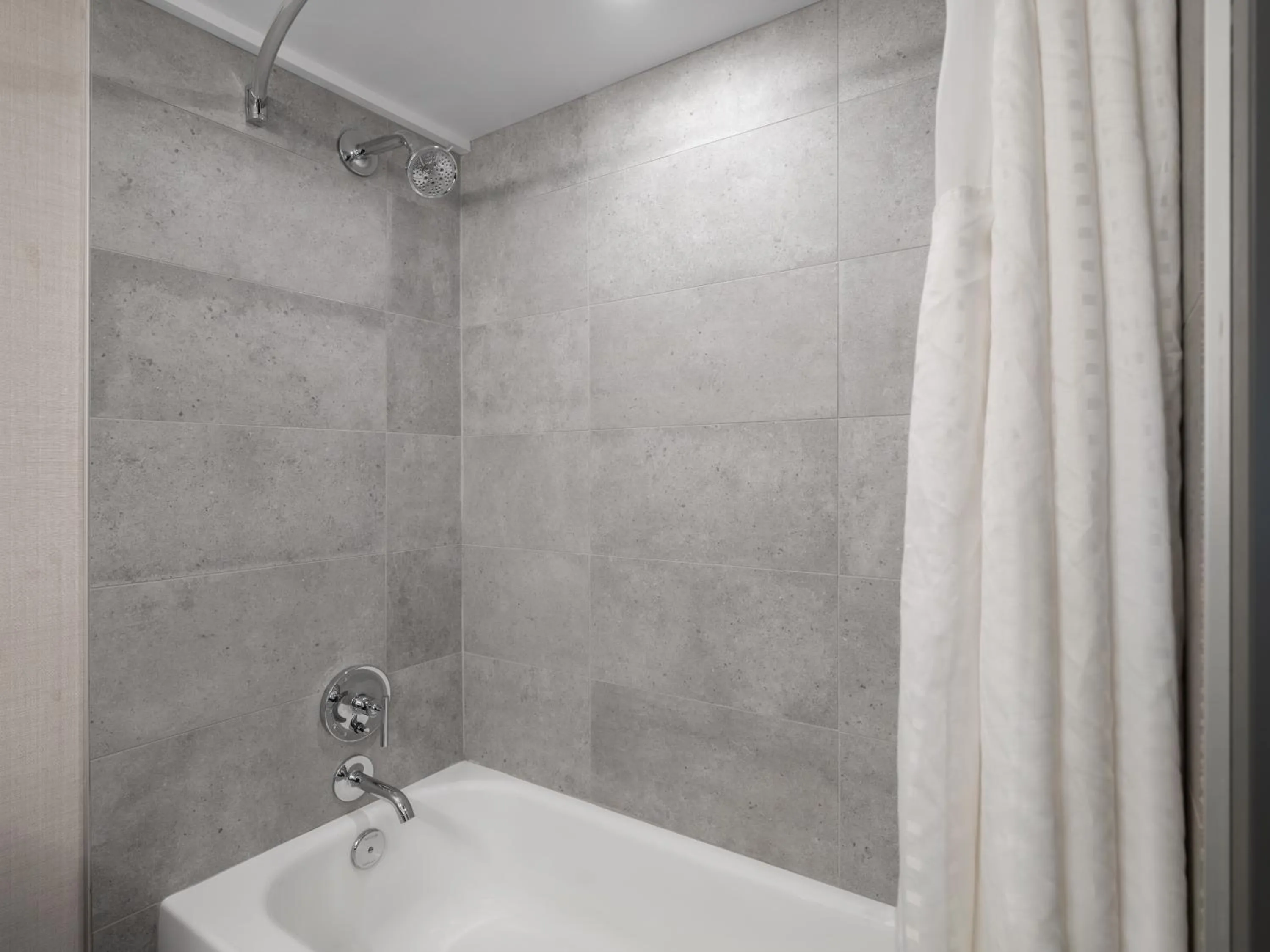 Bath in Holiday Inn Calgary Airport by IHG