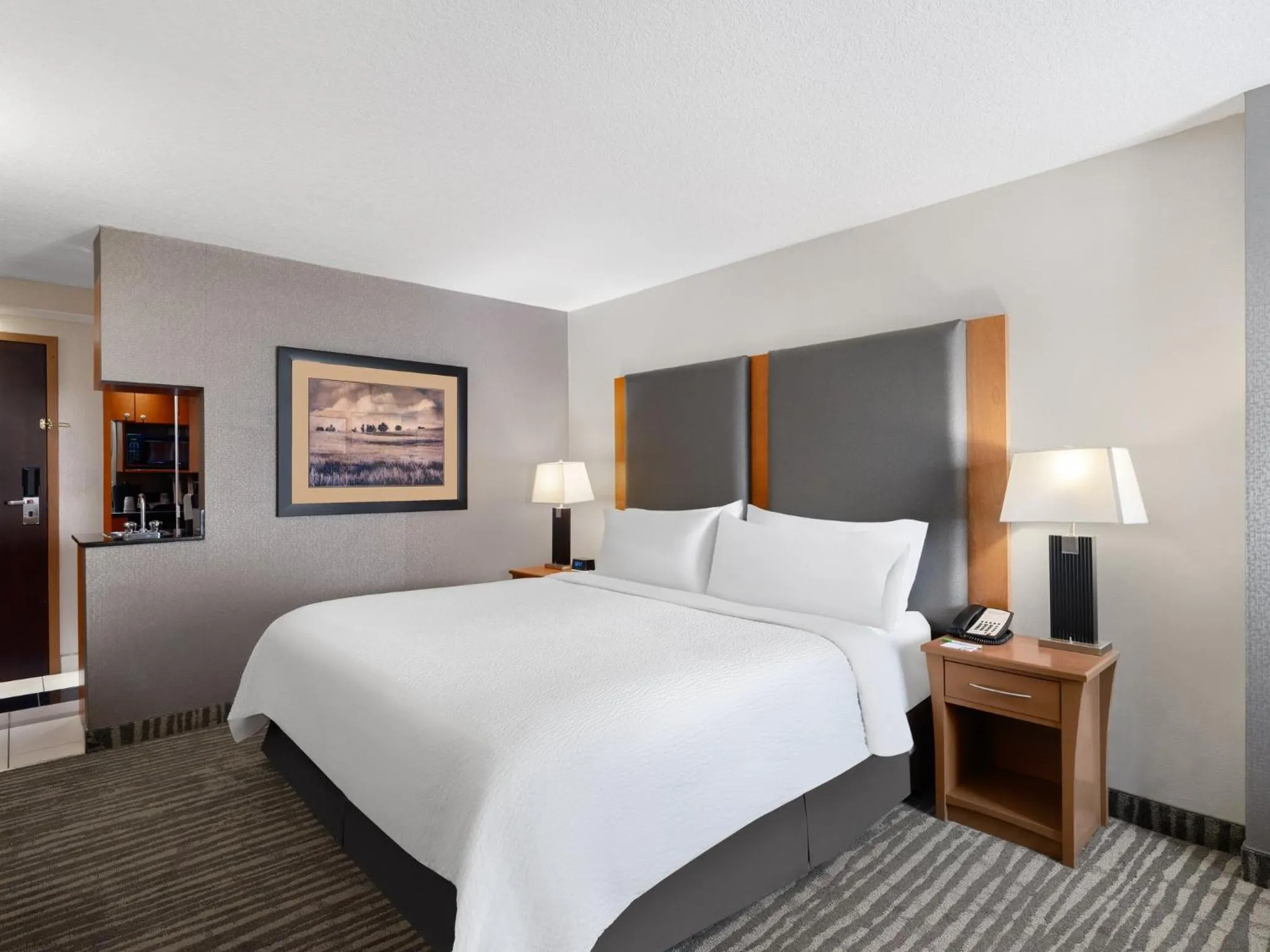 Photo of the whole room, Bed in Holiday Inn Calgary Airport by IHG