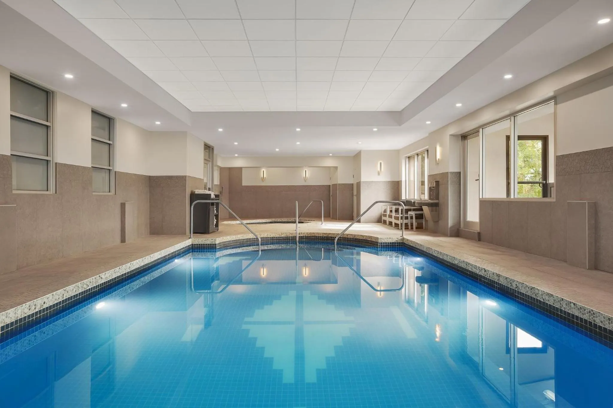 Swimming pool in Holiday Inn Calgary Airport by IHG