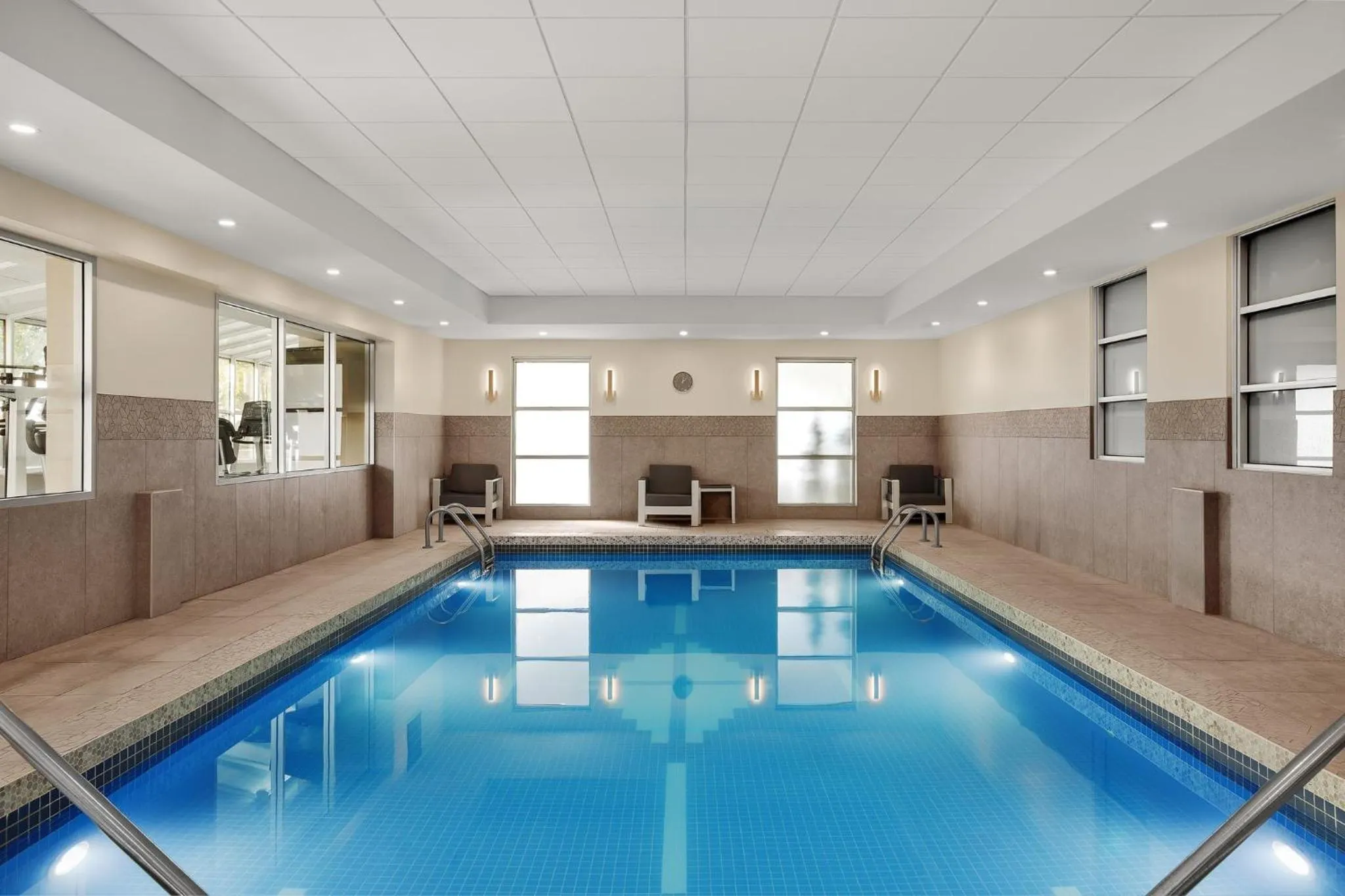 Swimming pool in Holiday Inn Calgary Airport by IHG